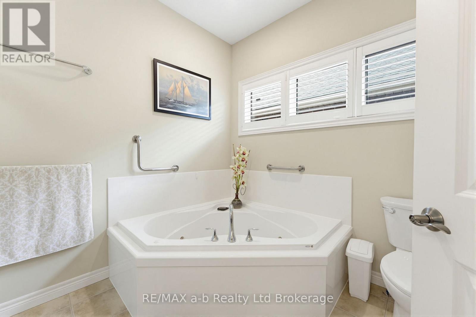 911 Ridgewood Drive, Woodstock (Woodstock - North), Ontario  N4T 0B8 - Photo 14 - X13144818