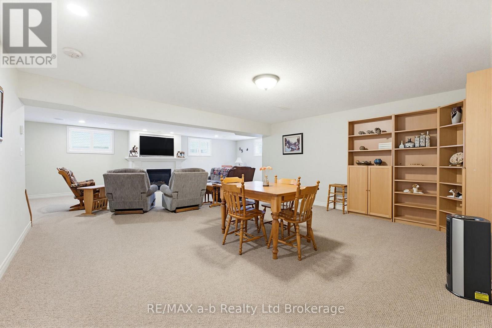 911 Ridgewood Drive, Woodstock (Woodstock - North), Ontario  N4T 0B8 - Photo 19 - X13144818