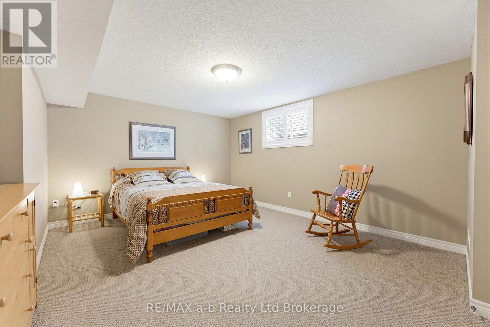911 Ridgewood Drive, Woodstock (Woodstock - North), Ontario  N4T 0B8 - Photo 20 - X13144818