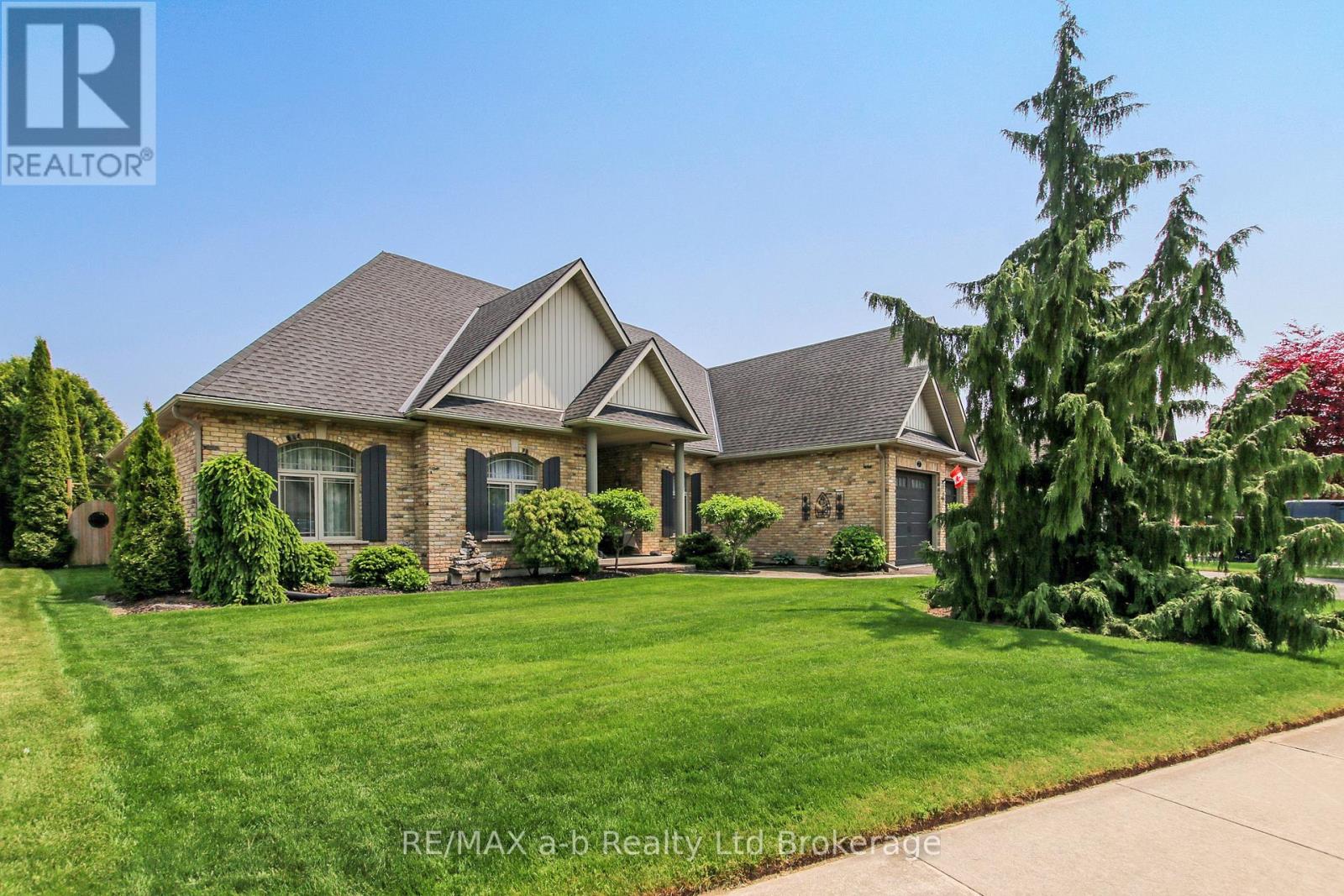 7 Otterview Drive, Norwich (Otterville), Ontario  N0J 1R0 - Photo 2 - X13146052