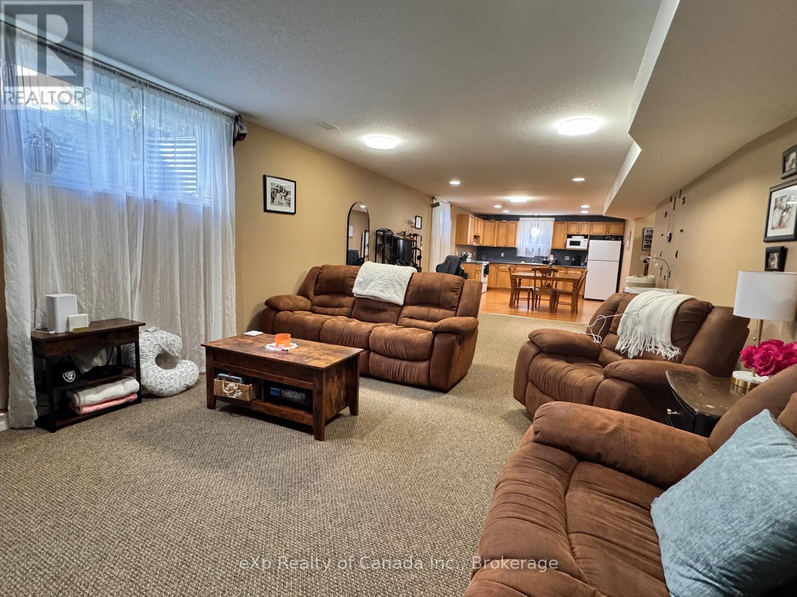 2 Owen Street, Ingersoll (Ingersoll - South), Ontario  N5C 4H3 - Photo 8 - X13146836