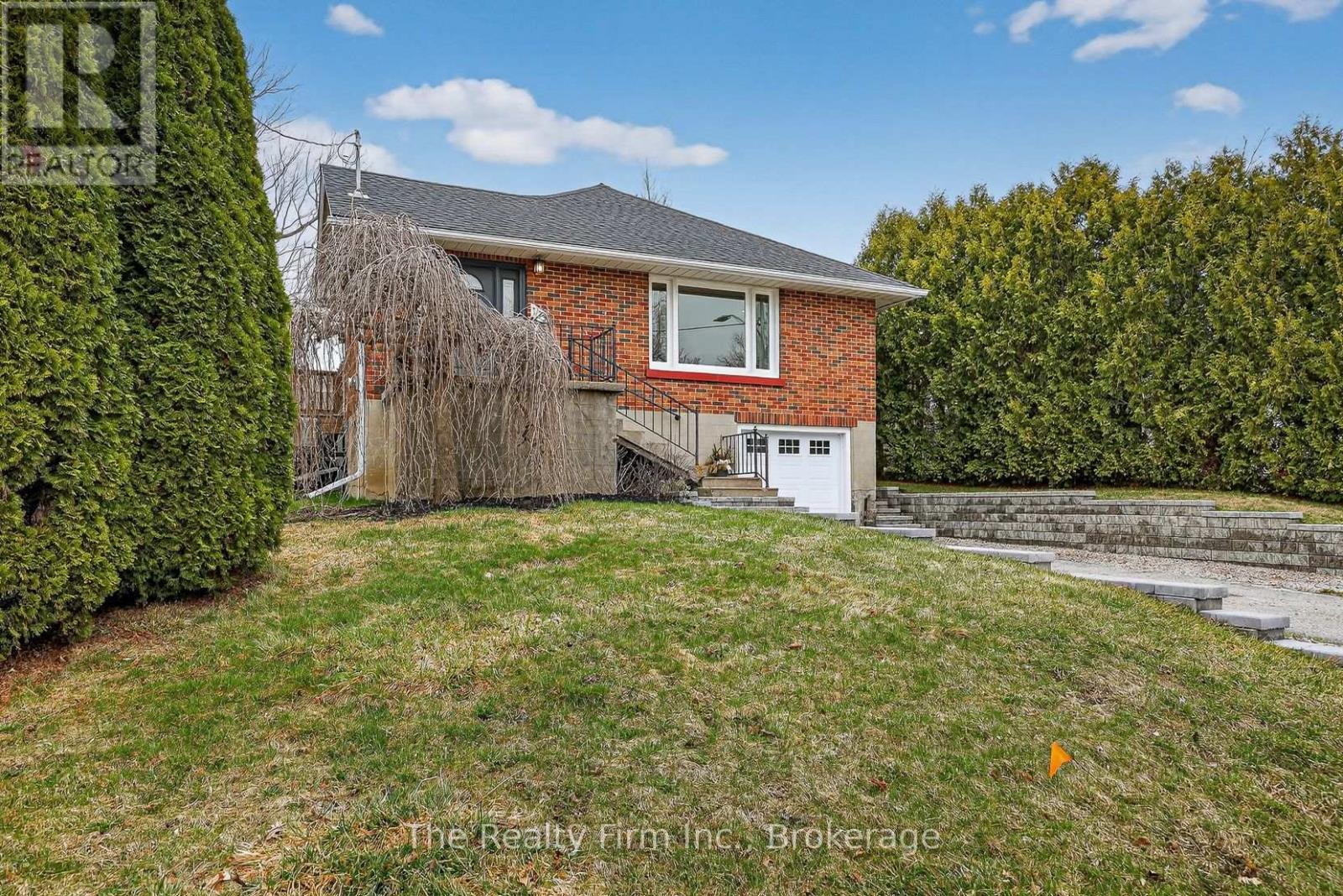 105 King Street E, Ingersoll (Ingersoll - South), Ontario  N5C 1G8 - Photo 3 - X13154614