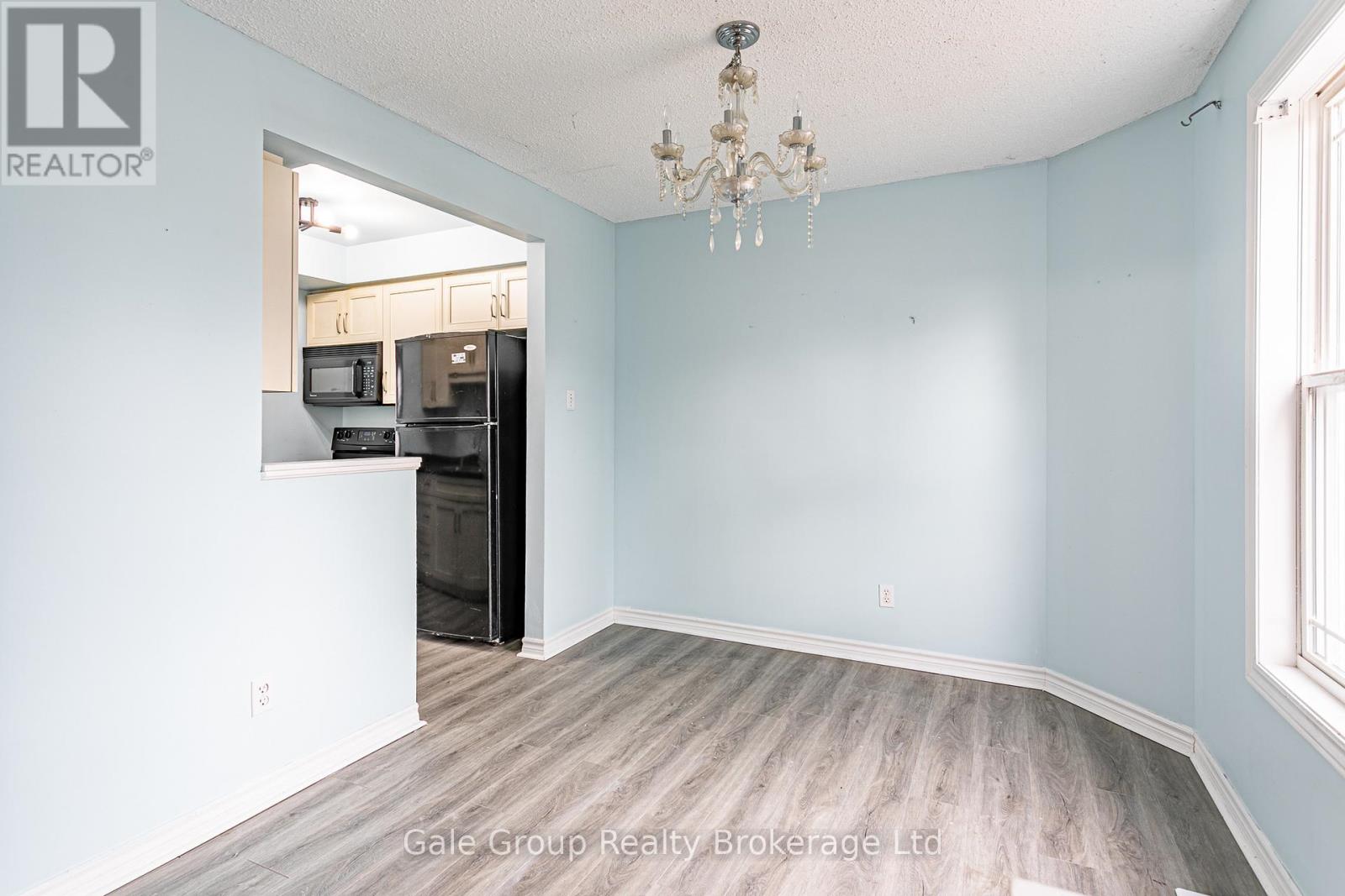 7 - 39 Blandford Street, Woodstock (Woodstock - North), Ontario  N4S 7H7 - Photo 6 - X13161096