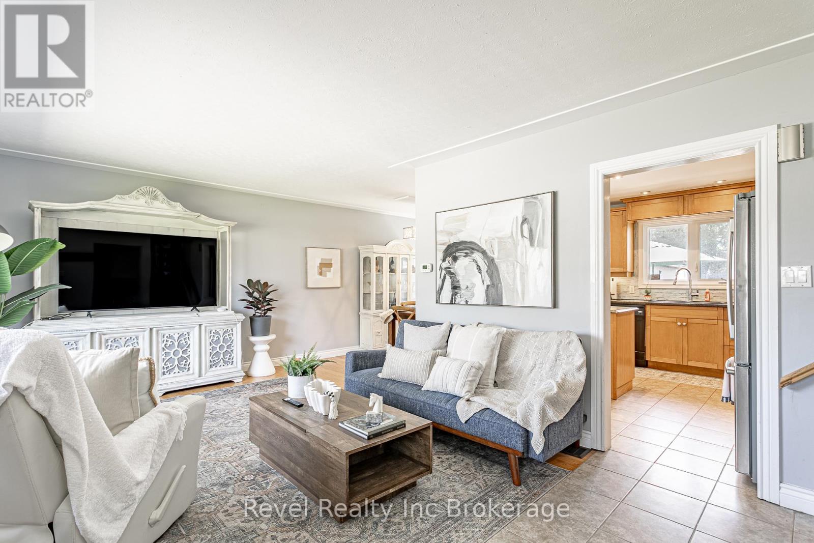 828 Warwick Street, Woodstock (Woodstock - North), Ontario  N4S 4R4 - Photo 4 - X13161956