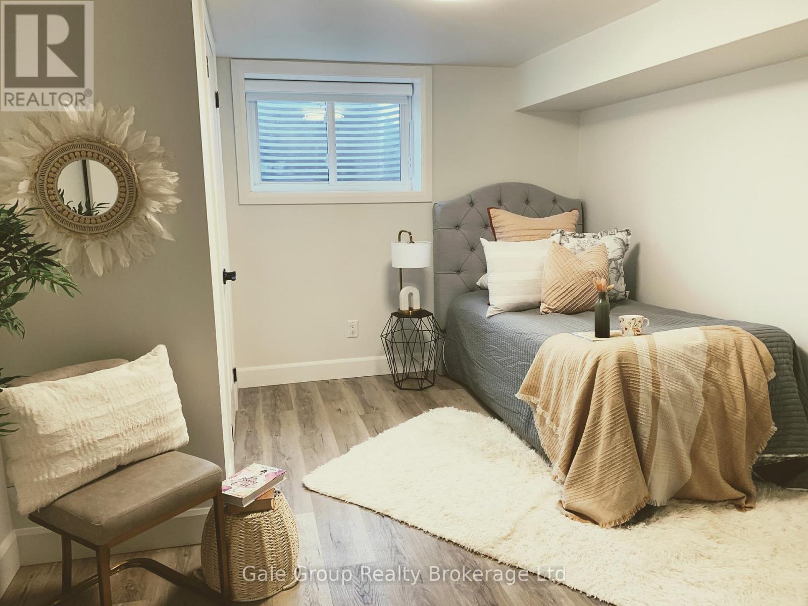 77 North Park Crescent, Woodstock (Woodstock - North), Ontario  N4S 7M1 - Photo 2 - X13164214