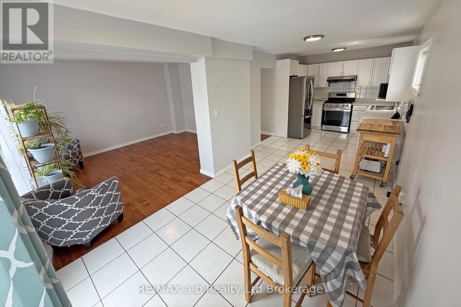 169 Diefenbaker Drive, Woodstock (Woodstock - North), Ontario  N4S 8V7 - Photo 19 - X13165448