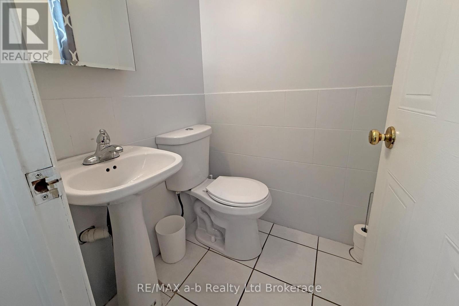 169 Diefenbaker Drive, Woodstock (Woodstock - North), Ontario  N4S 8V7 - Photo 22 - X13165448