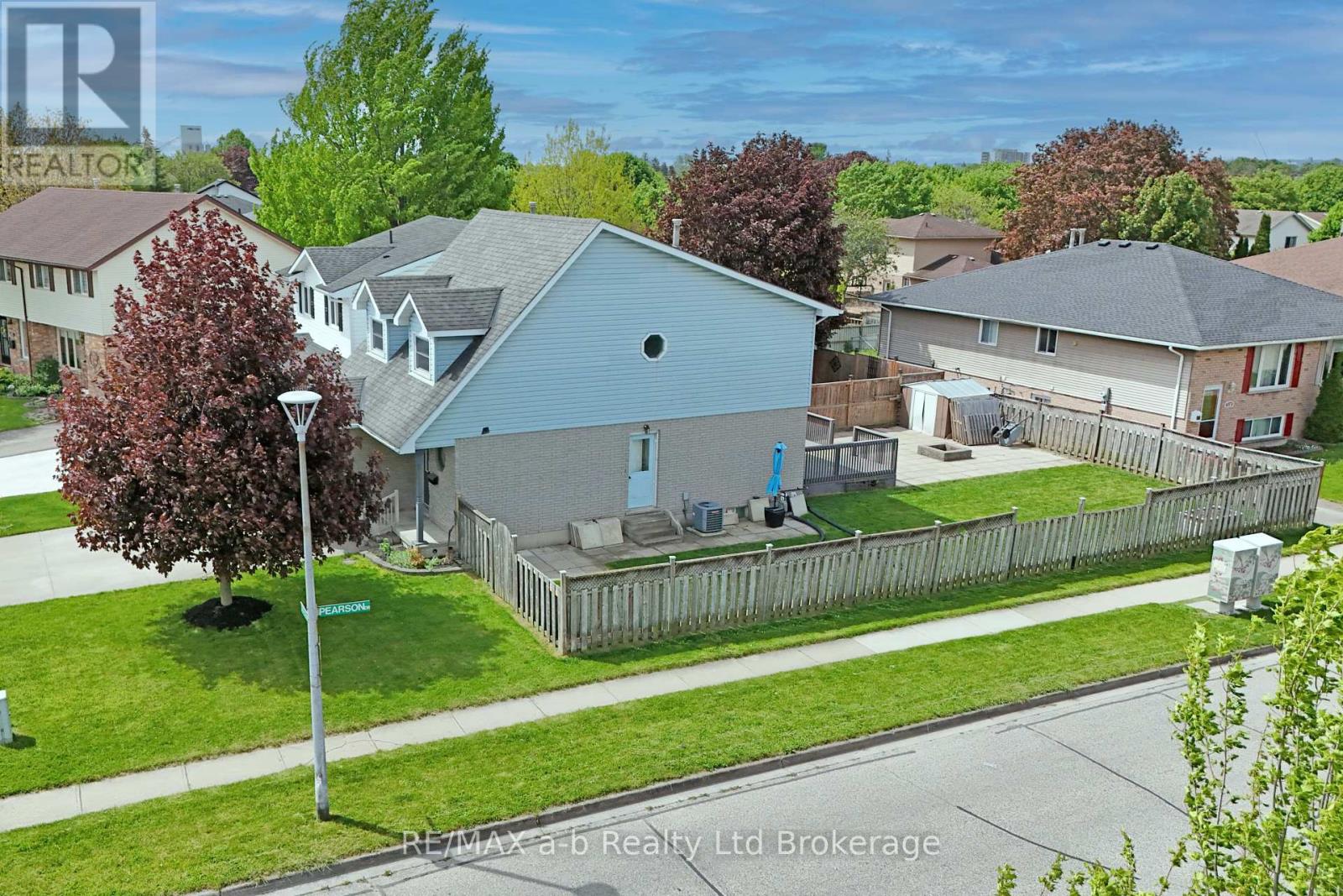 169 Diefenbaker Drive, Woodstock (Woodstock - North), Ontario  N4S 8V7 - Photo 3 - X13165448
