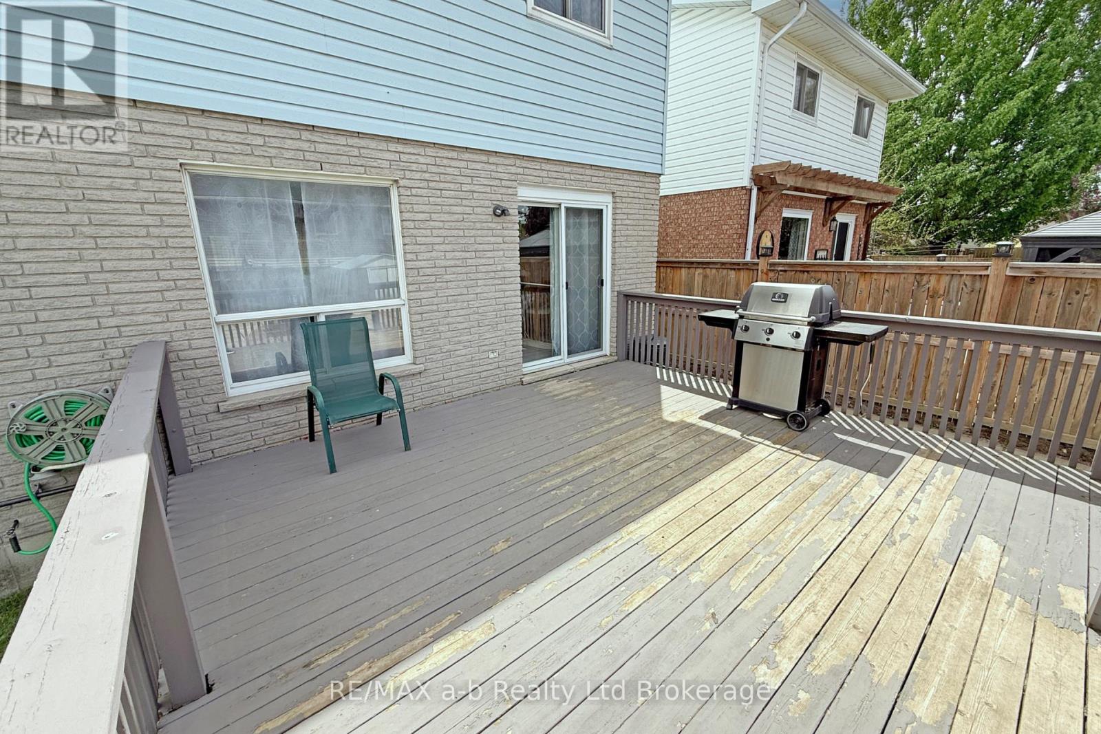 169 Diefenbaker Drive, Woodstock (Woodstock - North), Ontario  N4S 8V7 - Photo 39 - X13165448
