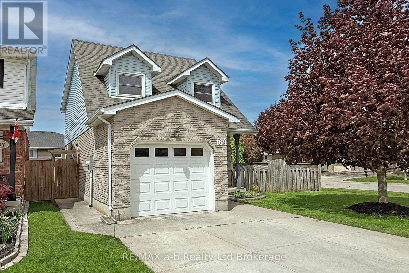 169 Diefenbaker Drive, Woodstock (Woodstock - North), Ontario  N4S 8V7 - Photo 6 - X13165448