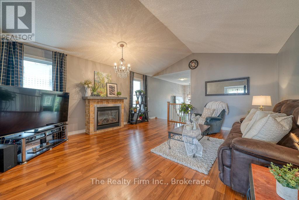 4 Kerr Crescent, Ingersoll (Ingersoll - North), Ontario  N5C 4H2 - Photo 10 - X13168376