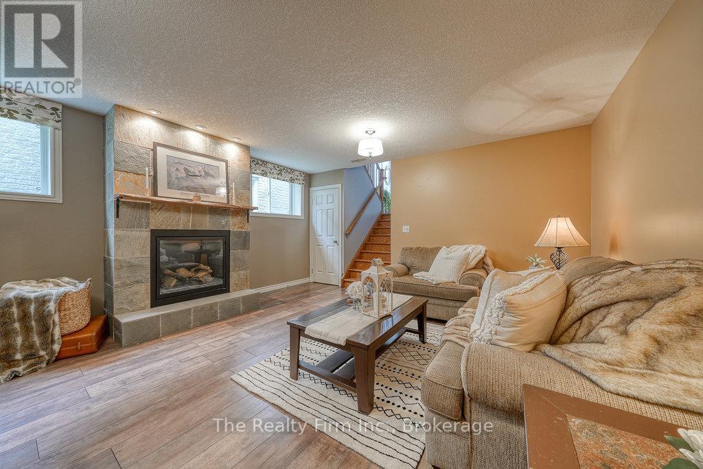 4 Kerr Crescent, Ingersoll (Ingersoll - North), Ontario  N5C 4H2 - Photo 24 - X13168376