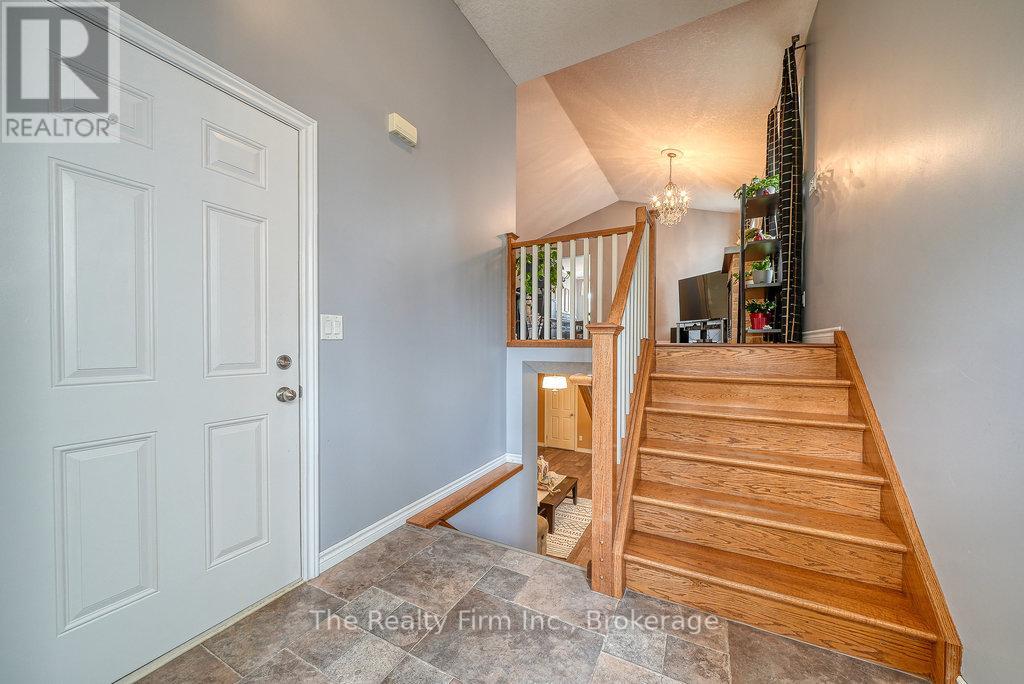4 Kerr Crescent, Ingersoll (Ingersoll - North), Ontario  N5C 4H2 - Photo 8 - X13168376