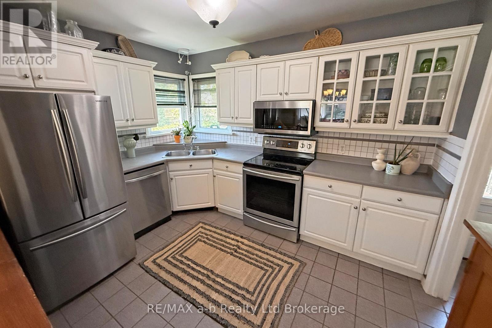 503 Admiral Street, Woodstock (Woodstock - North), Ontario  N4S 5B2 - Photo 13 - X13172790