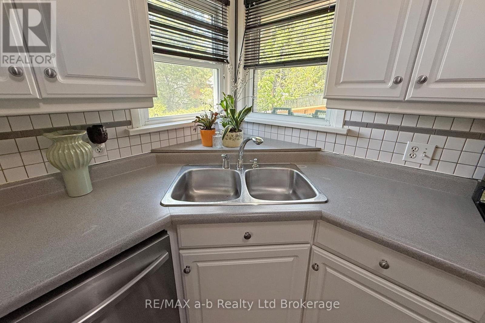 503 Admiral Street, Woodstock (Woodstock - North), Ontario  N4S 5B2 - Photo 16 - X13172790