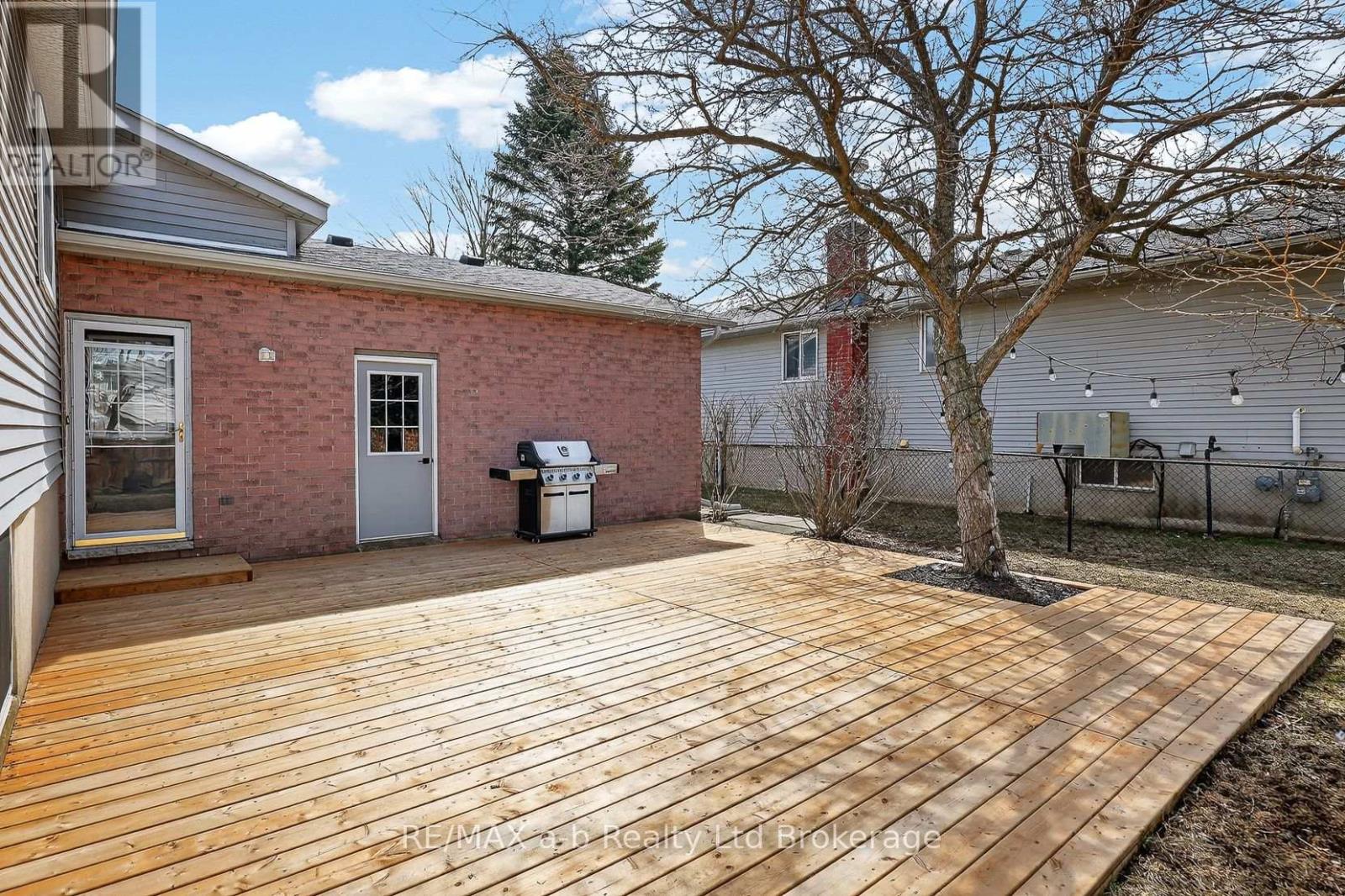 249 Arris Crescent, West Perth (Mitchell), Ontario  N0K 1N0 - Photo 41 - X13173976