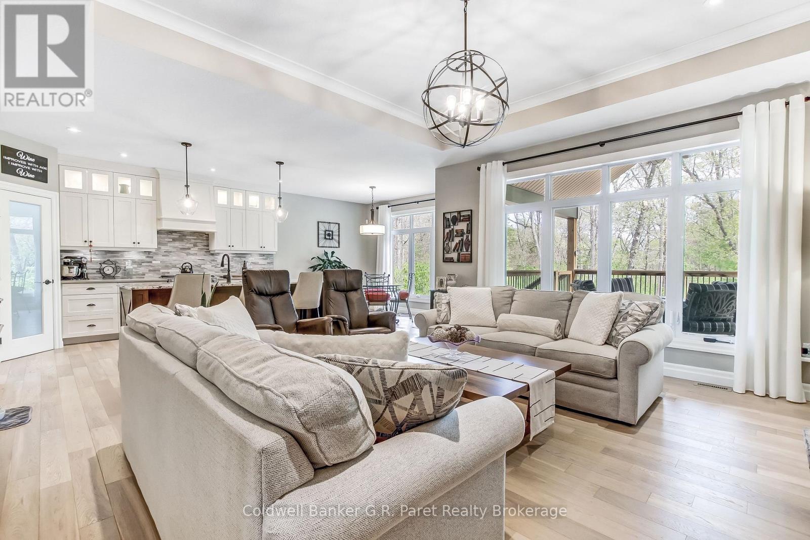 10151 Pinery Bluffs Road, Lambton Shores (Grand Bend), Ontario  N0M 1T0 - Photo 11 - X13174336