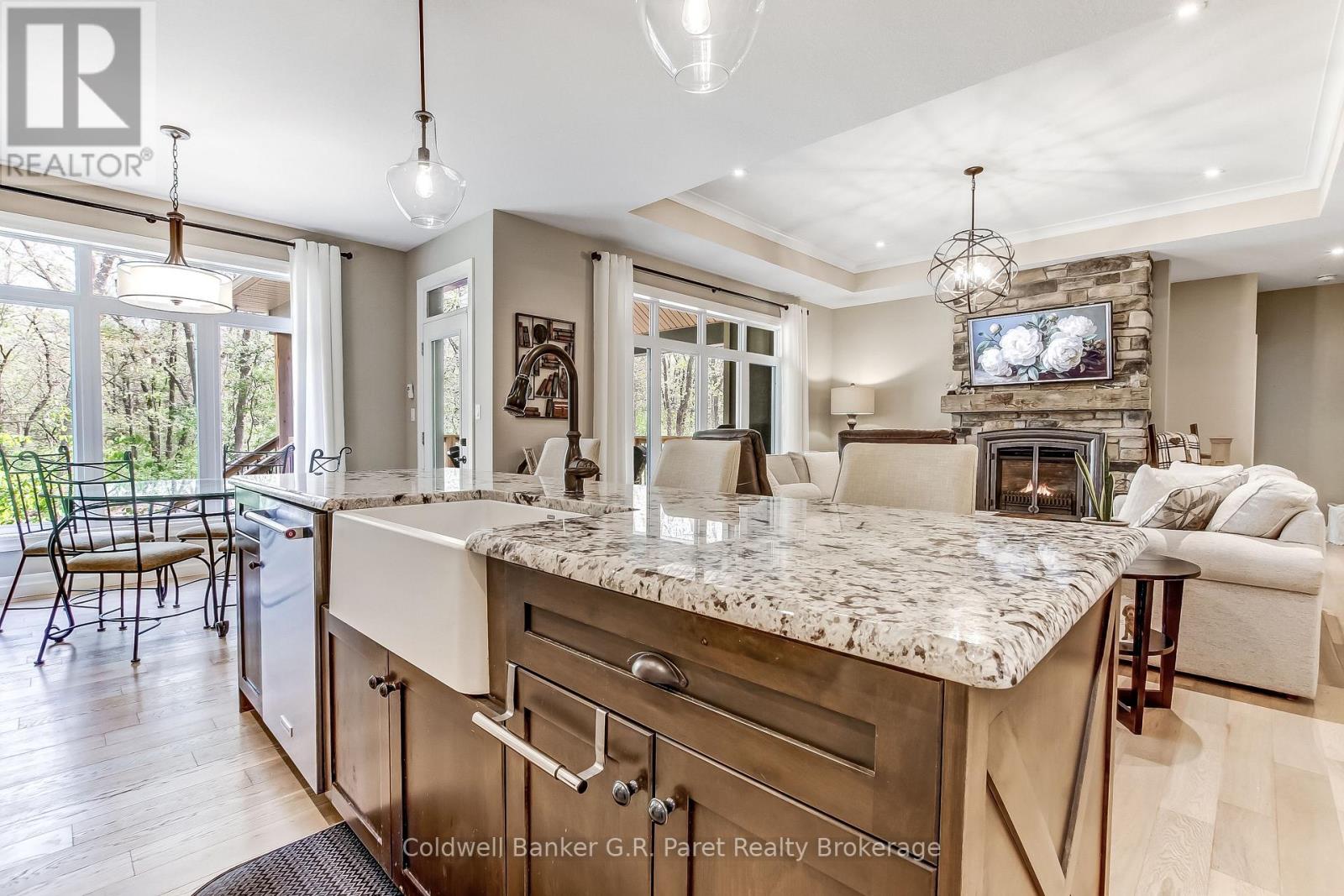 10151 Pinery Bluffs Road, Lambton Shores (Grand Bend), Ontario  N0M 1T0 - Photo 16 - X13174336