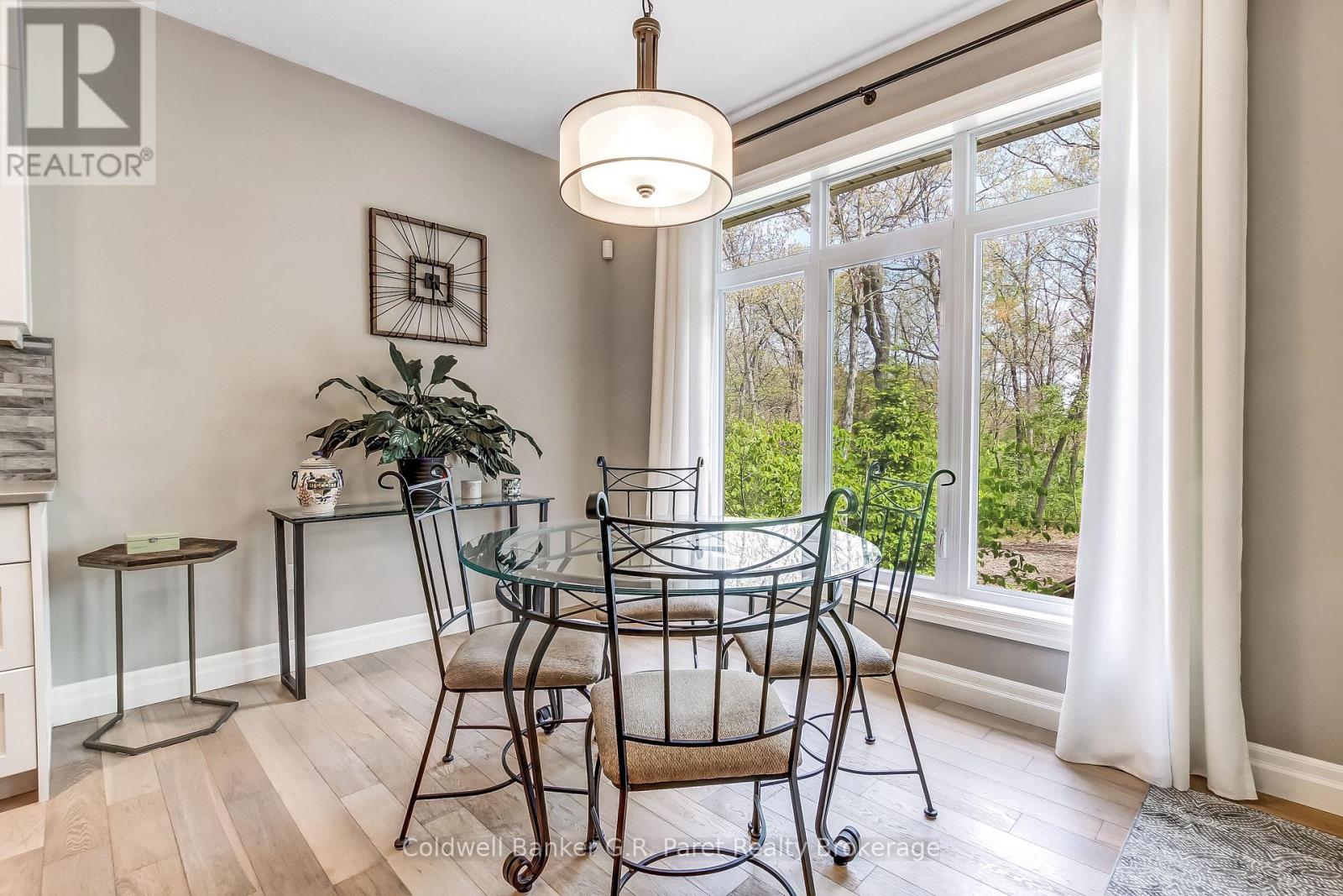 10151 Pinery Bluffs Road, Lambton Shores (Grand Bend), Ontario  N0M 1T0 - Photo 18 - X13174336