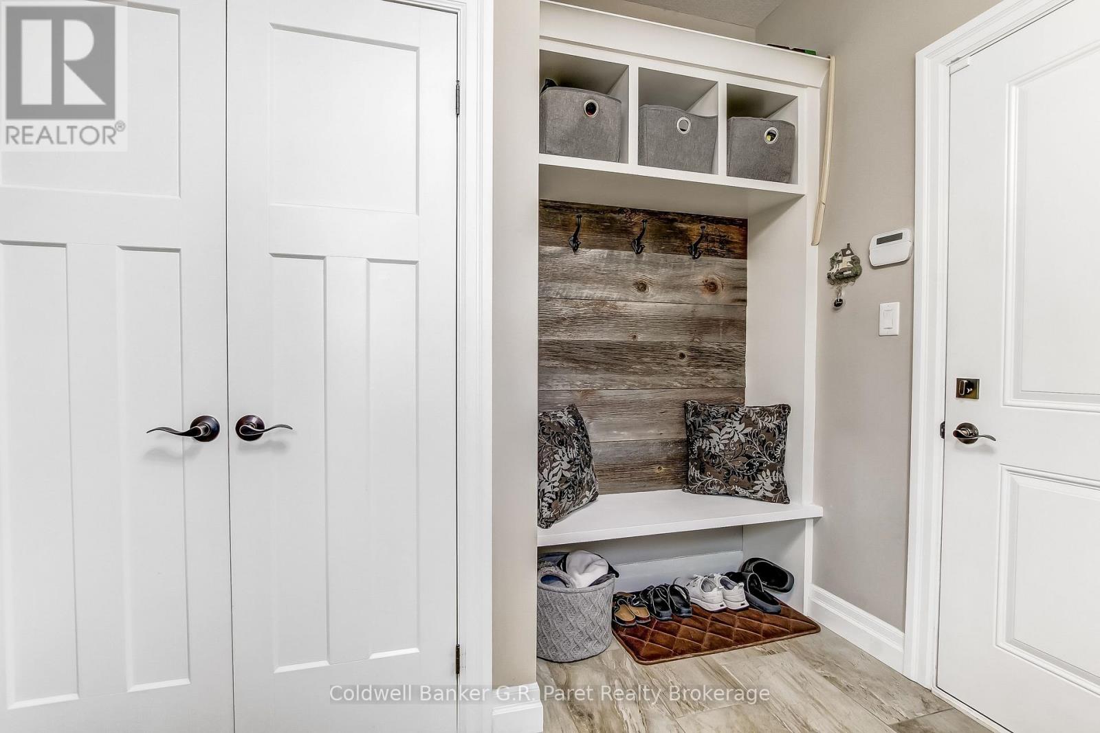 10151 Pinery Bluffs Road, Lambton Shores (Grand Bend), Ontario  N0M 1T0 - Photo 26 - X13174336