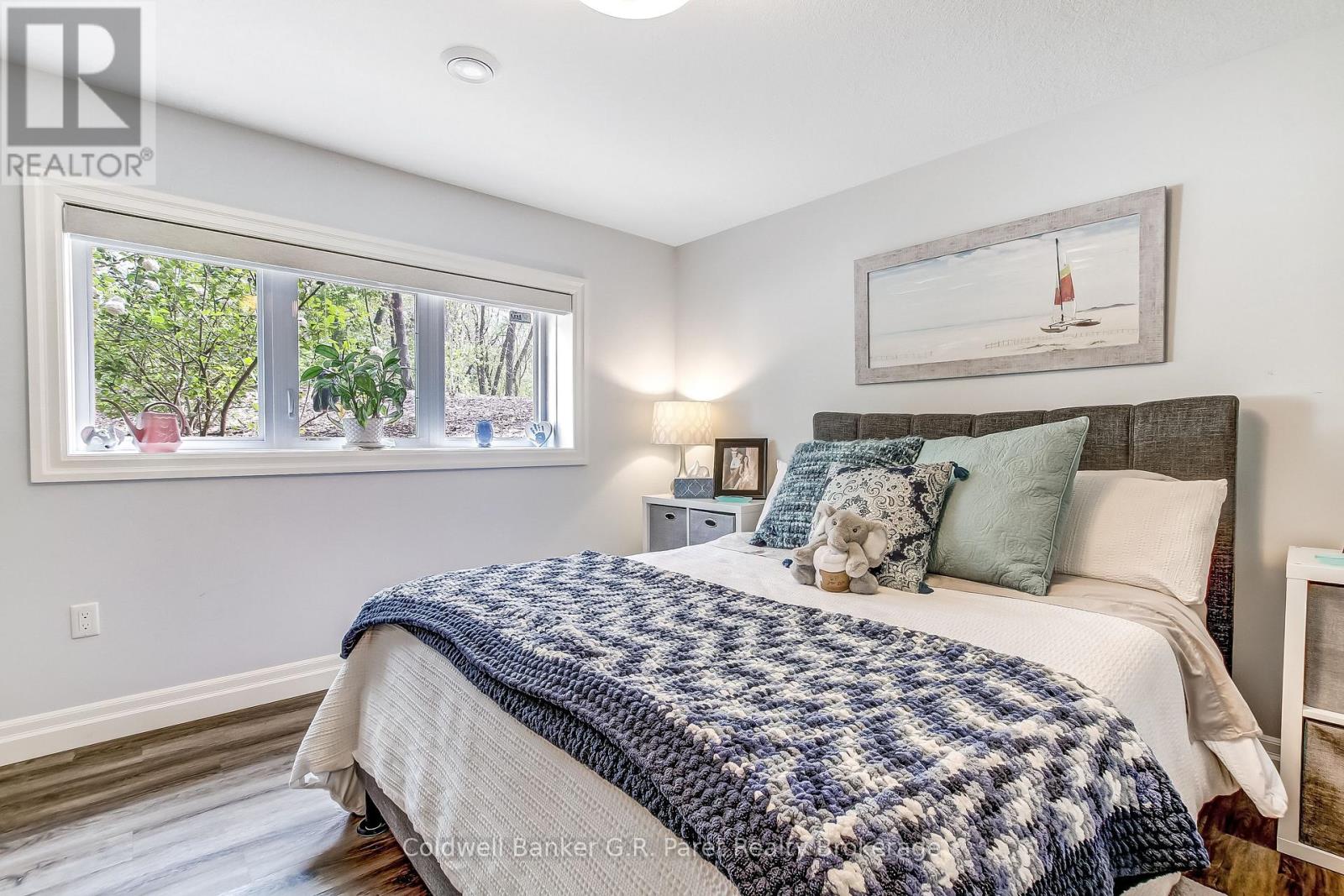 10151 Pinery Bluffs Road, Lambton Shores (Grand Bend), Ontario  N0M 1T0 - Photo 32 - X13174336