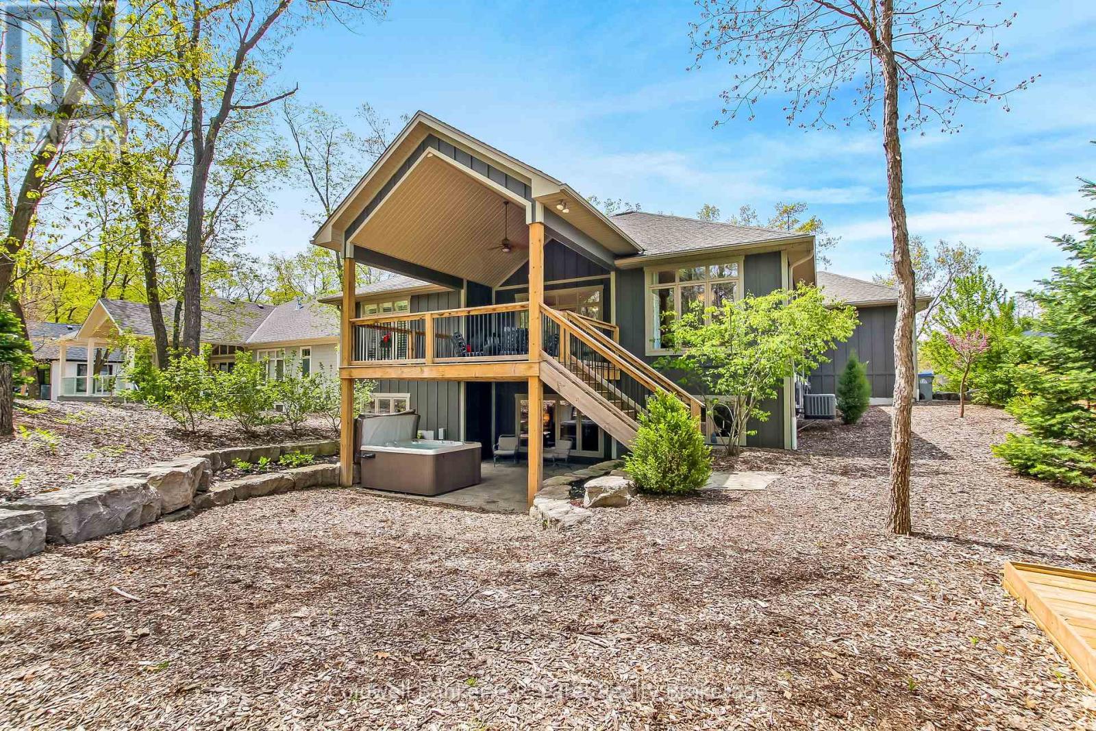 10151 Pinery Bluffs Road, Lambton Shores (Grand Bend), Ontario  N0M 1T0 - Photo 41 - X13174336