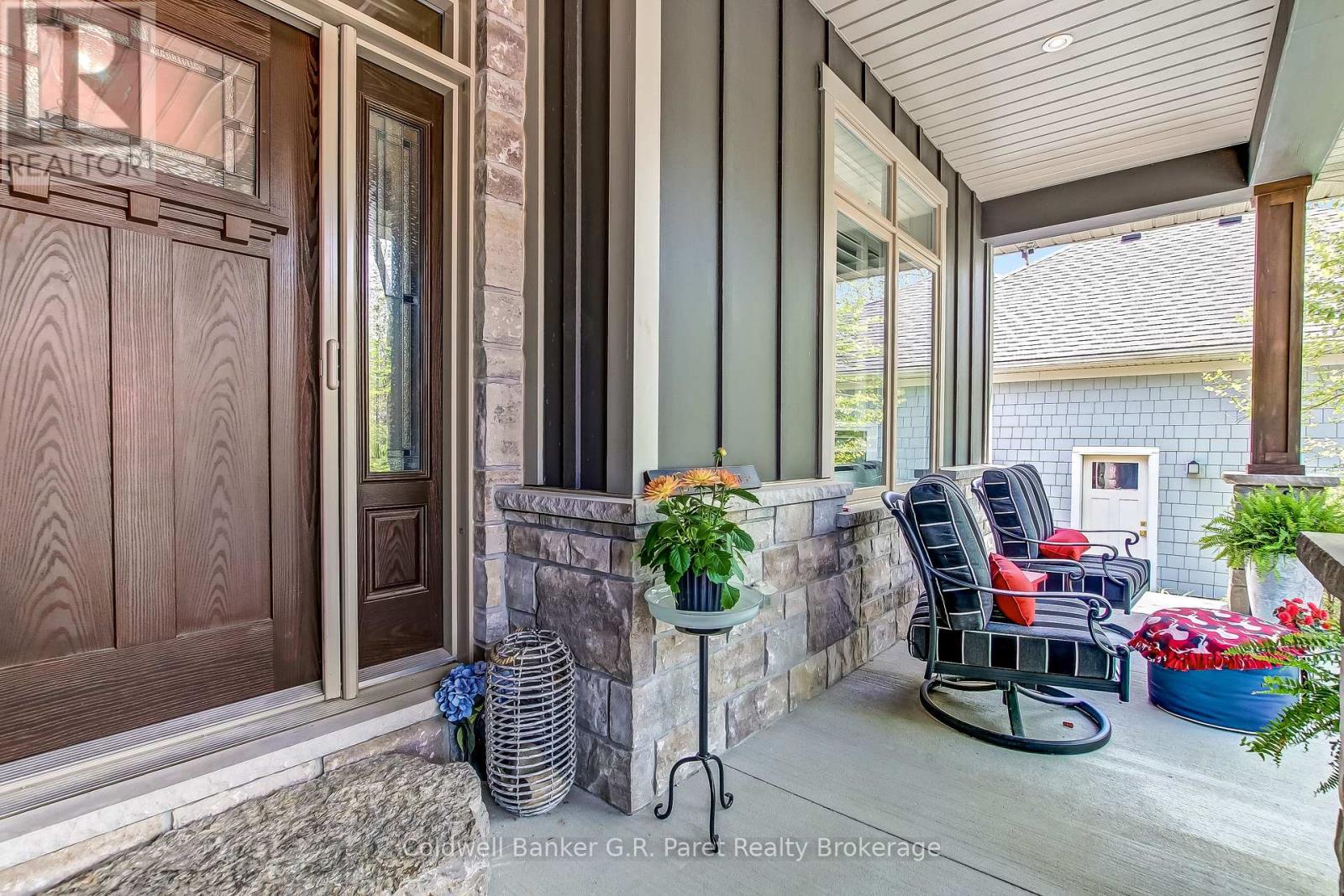 10151 Pinery Bluffs Road, Lambton Shores (Grand Bend), Ontario  N0M 1T0 - Photo 6 - X13174336