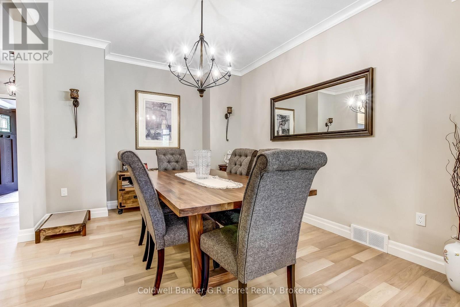 10151 Pinery Bluffs Road, Lambton Shores (Grand Bend), Ontario  N0M 1T0 - Photo 9 - X13174336