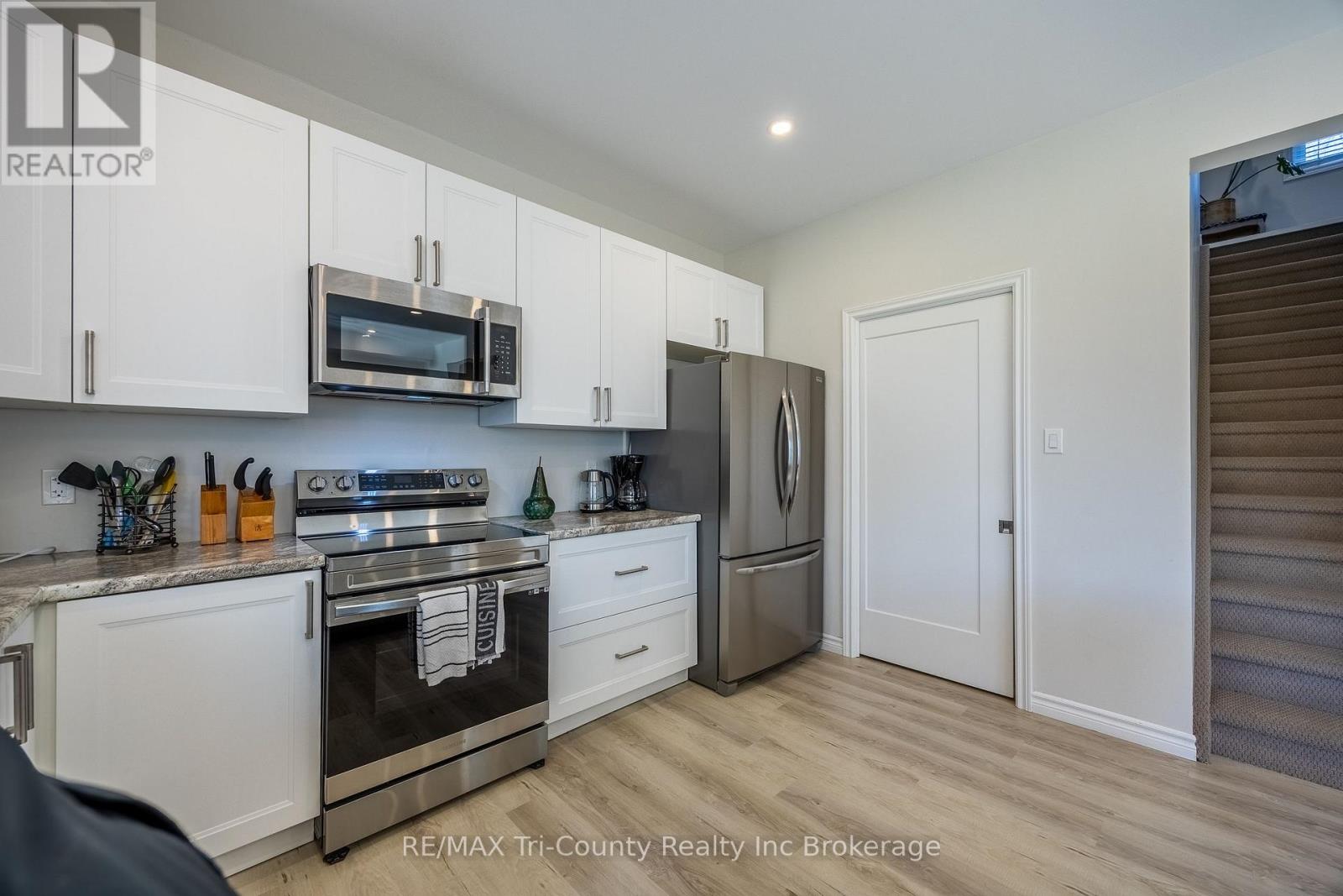 6 Addison Street, Bayham (Port Burwell), Ontario  N0J 1T0 - Photo 11 - X13175520