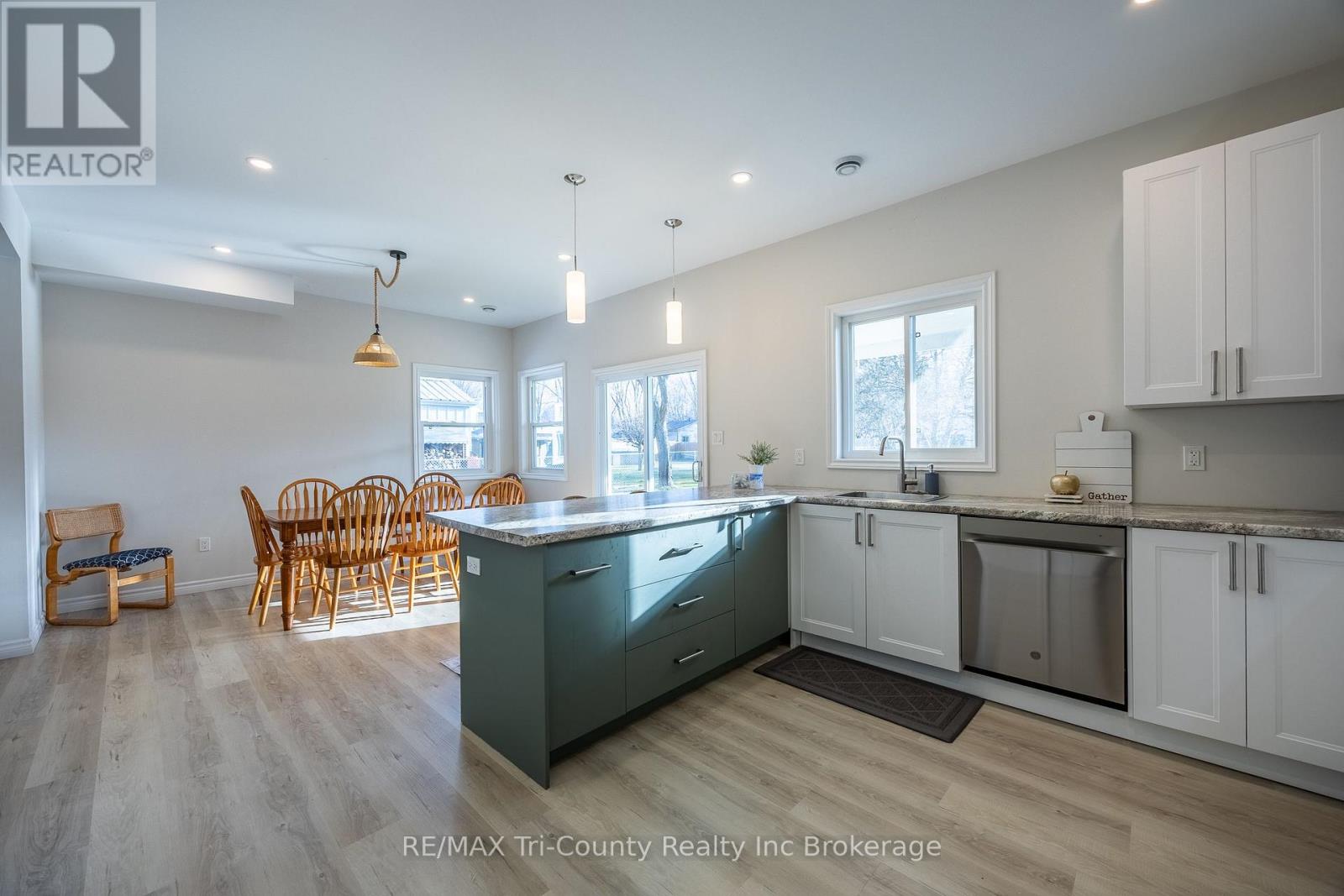 6 Addison Street, Bayham (Port Burwell), Ontario  N0J 1T0 - Photo 8 - X13175520