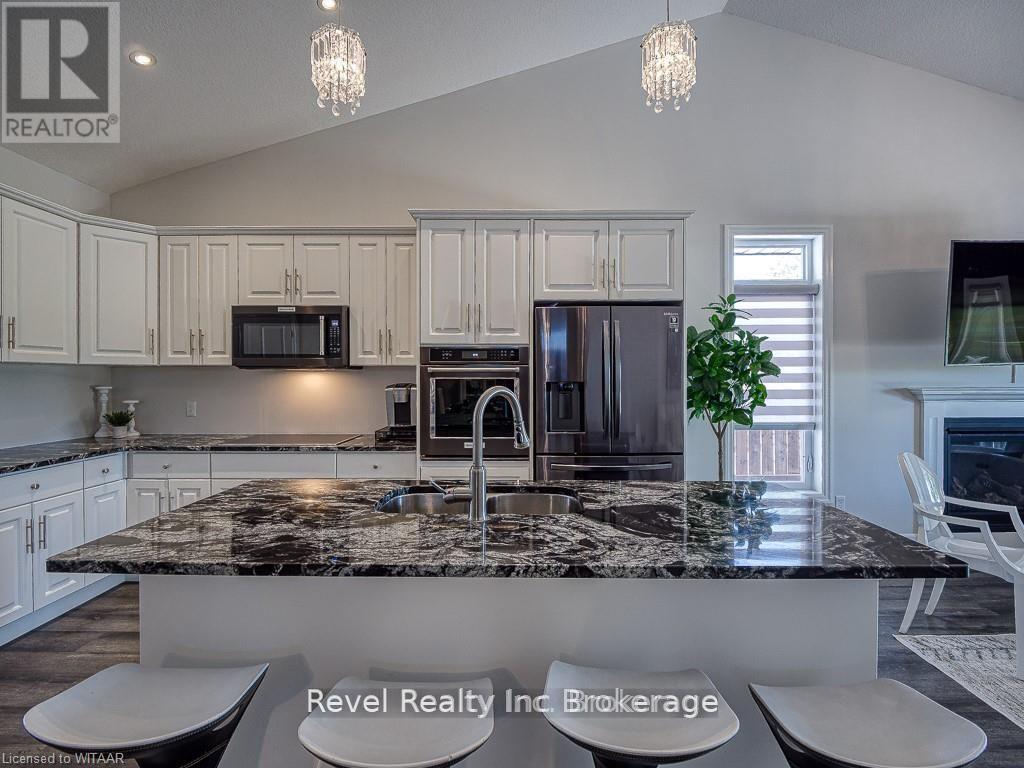 1072 Alberni Road, Woodstock (Woodstock - North), Ontario  N4T 0C3 - Photo 12 - X13176078