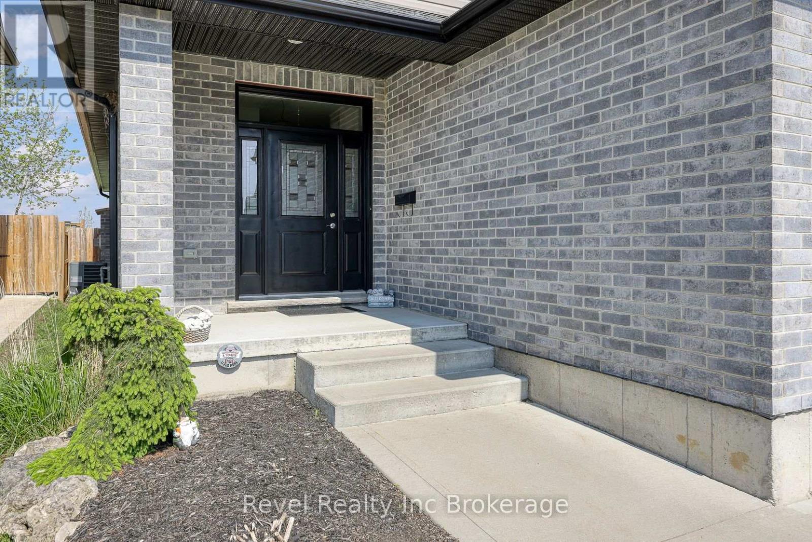 1072 Alberni Road, Woodstock (Woodstock - North), Ontario  N4T 0C3 - Photo 7 - X13176078