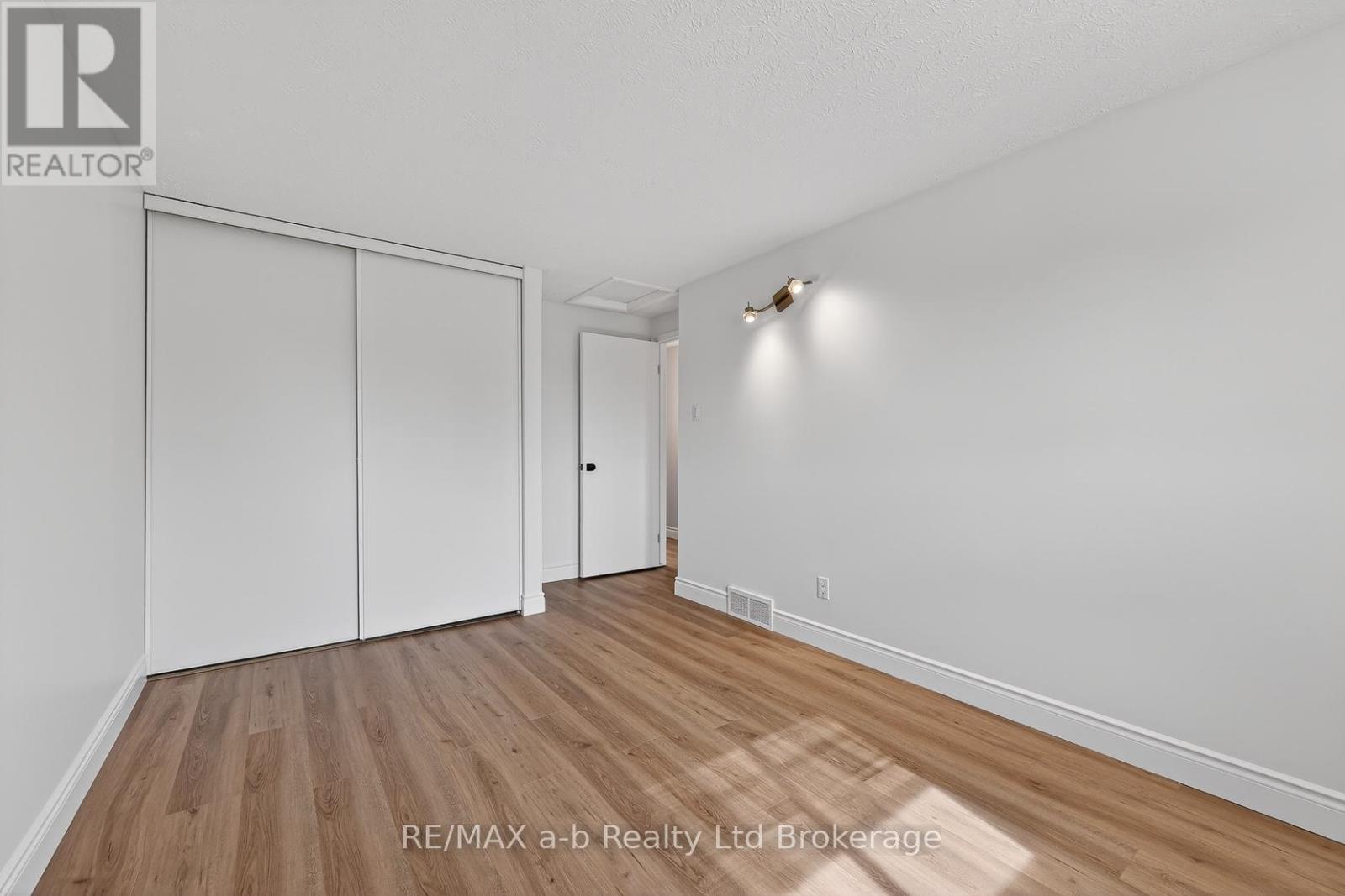 267 Beckett Road, Ingersoll (Ingersoll - North), Ontario  N5C 3X4 - Photo 16 - X13182434