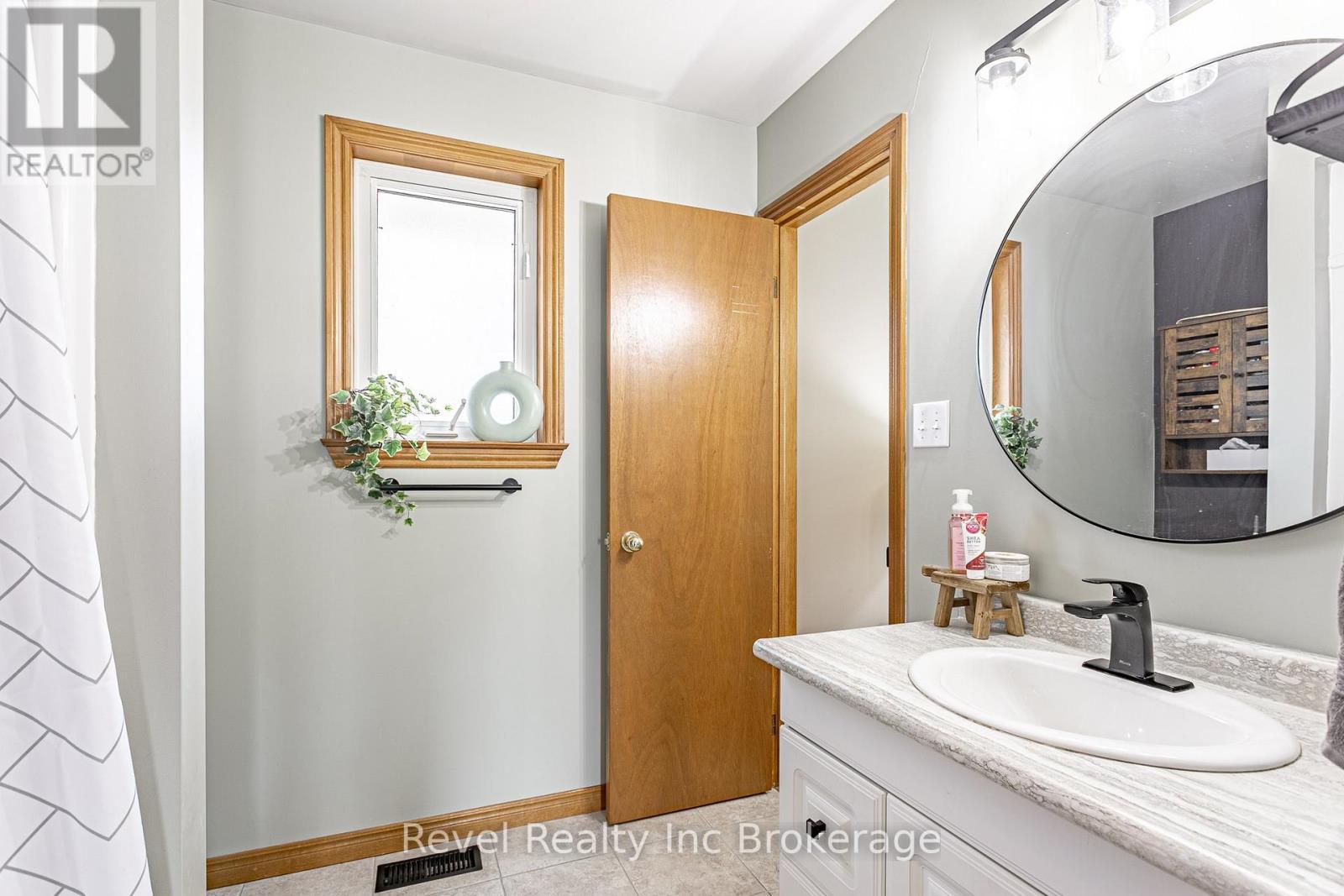 122 Hemlock Road, Ingersoll (Ingersoll - South), Ontario  N5C 3Z6 - Photo 12 - X13183120