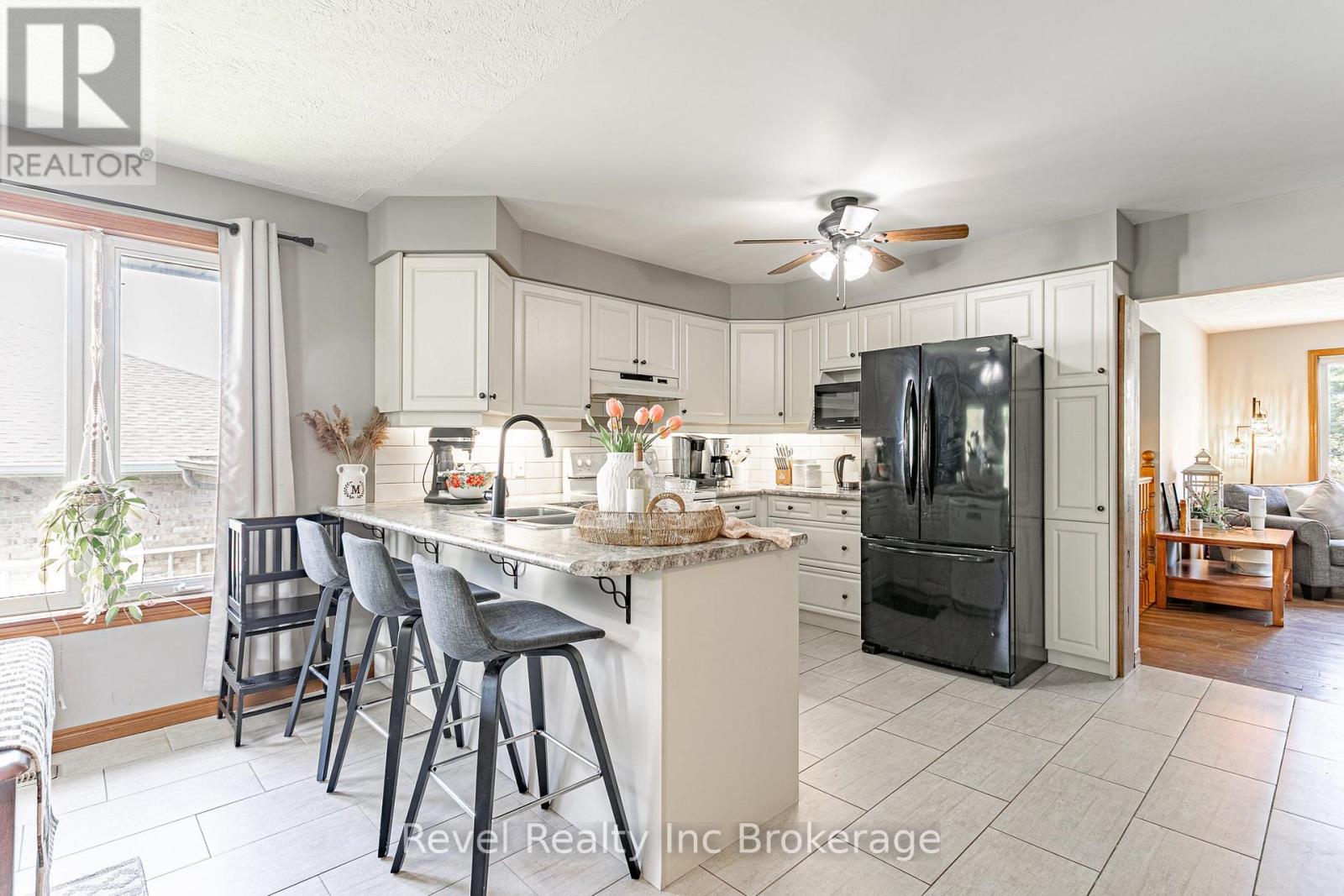 122 Hemlock Road, Ingersoll (Ingersoll - South), Ontario  N5C 3Z6 - Photo 6 - X13183120
