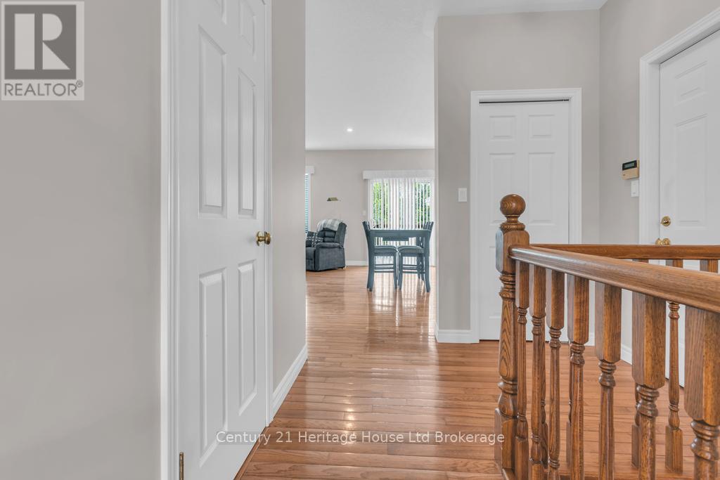137 Ferguson Drive, Woodstock (Woodstock - South), Ontario  N4V 1H4 - Photo 12 - X13188392