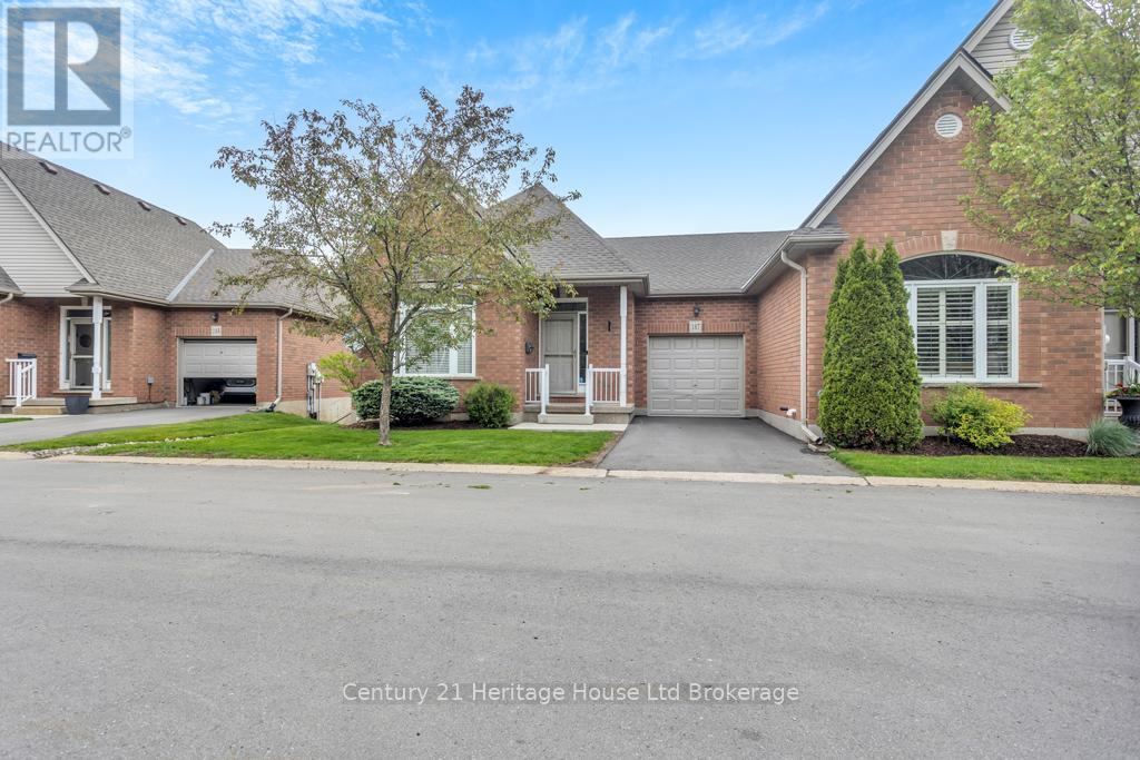 137 Ferguson Drive, Woodstock (Woodstock - South), Ontario  N4V 1H4 - Photo 5 - X13188392