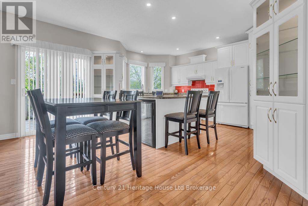 137 Ferguson Drive, Woodstock (Woodstock - South), Ontario  N4V 1H4 - Photo 8 - X13188392