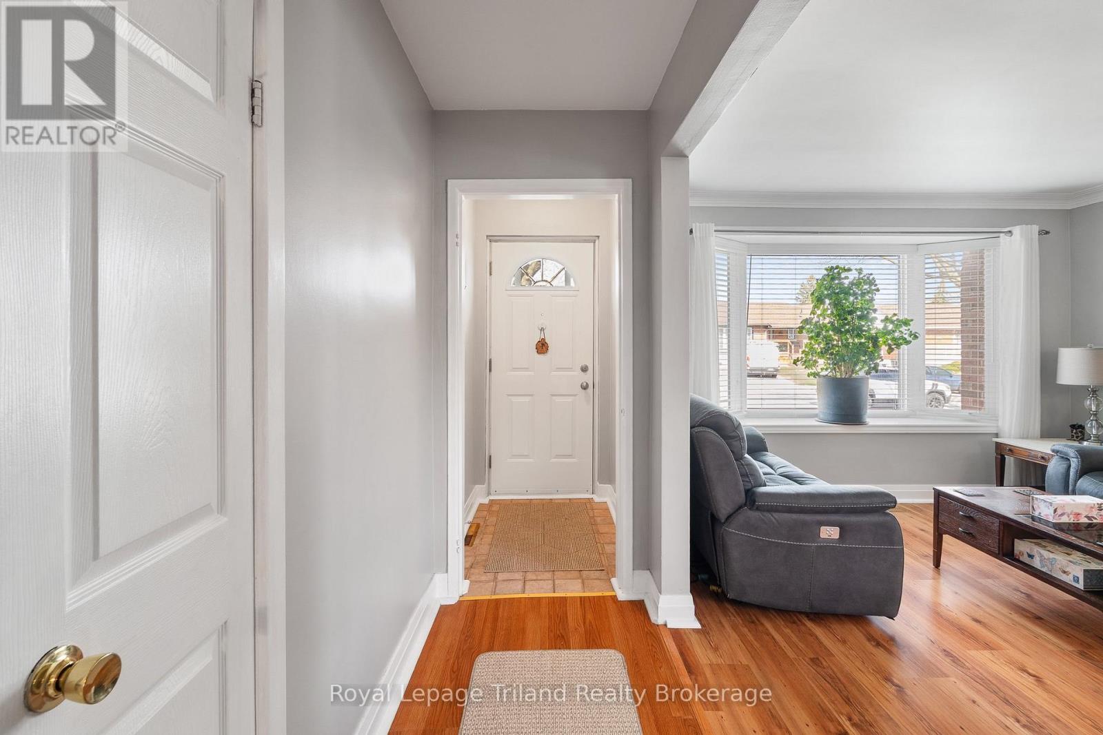 91 Wise Crescent, Hamilton (Huntington), Ontario  L8T 2L7 - Photo 8 - X13193606