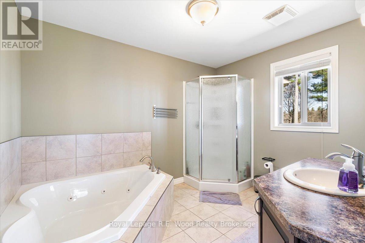 56 Wintergreen Crescent, Norfolk (Delhi), Ontario  N4B 2W5 - Photo 13 - X13194774