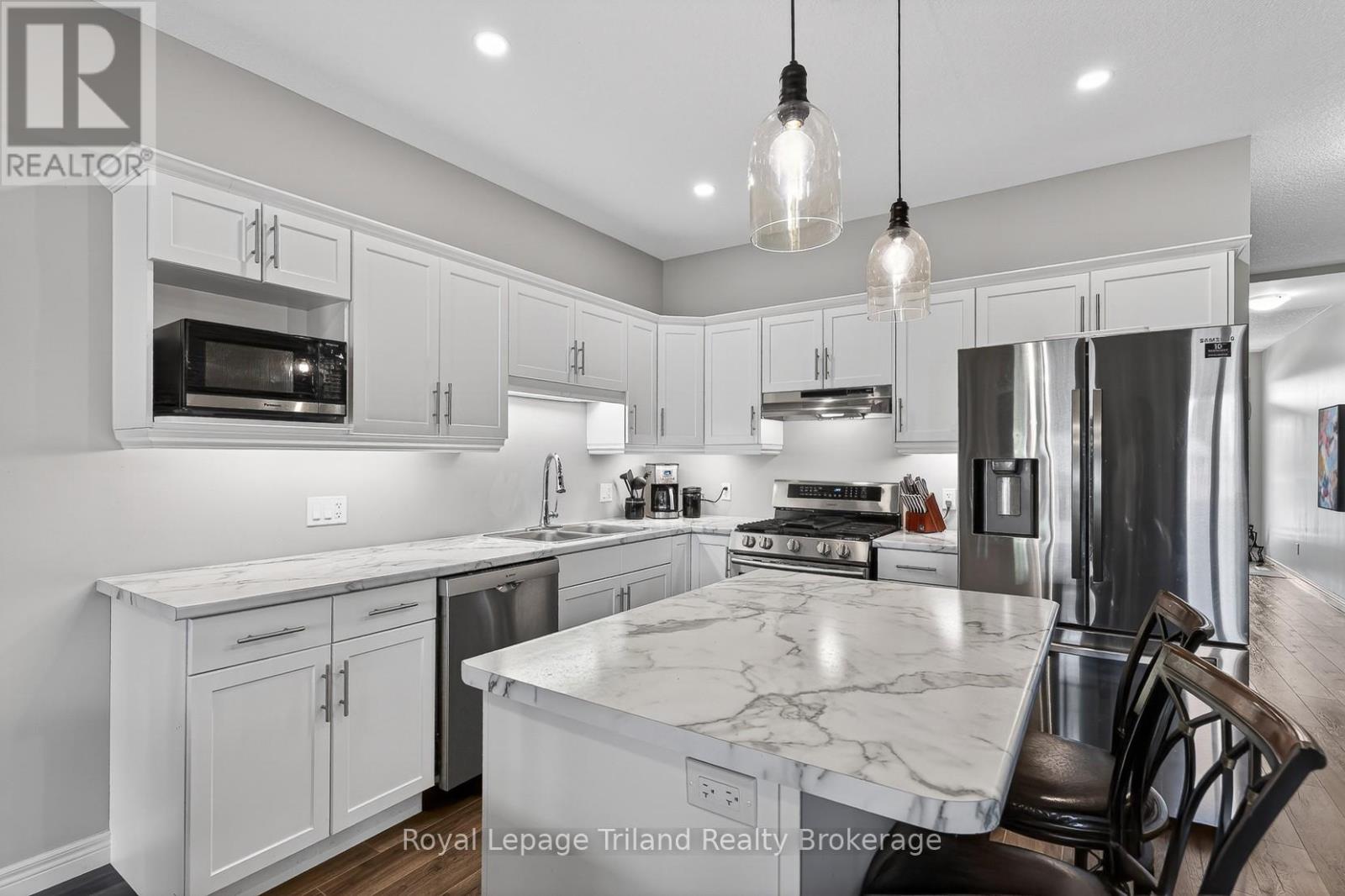 301 Boyd Boulevard, Zorra (Thamesford), Ontario  N0M 2M0 - Photo 15 - X13206220
