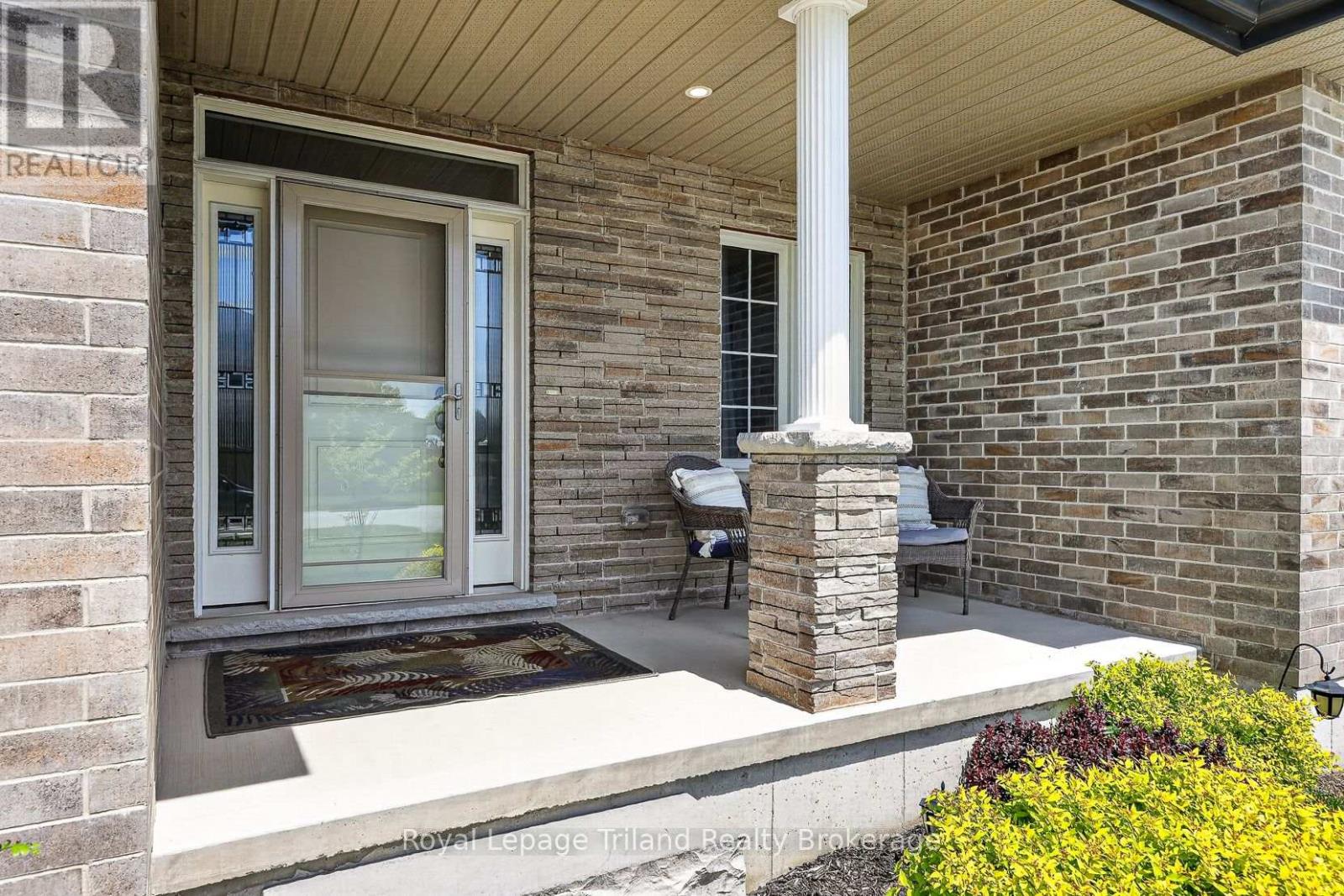 301 Boyd Boulevard, Zorra (Thamesford), Ontario  N0M 2M0 - Photo 9 - X13206220