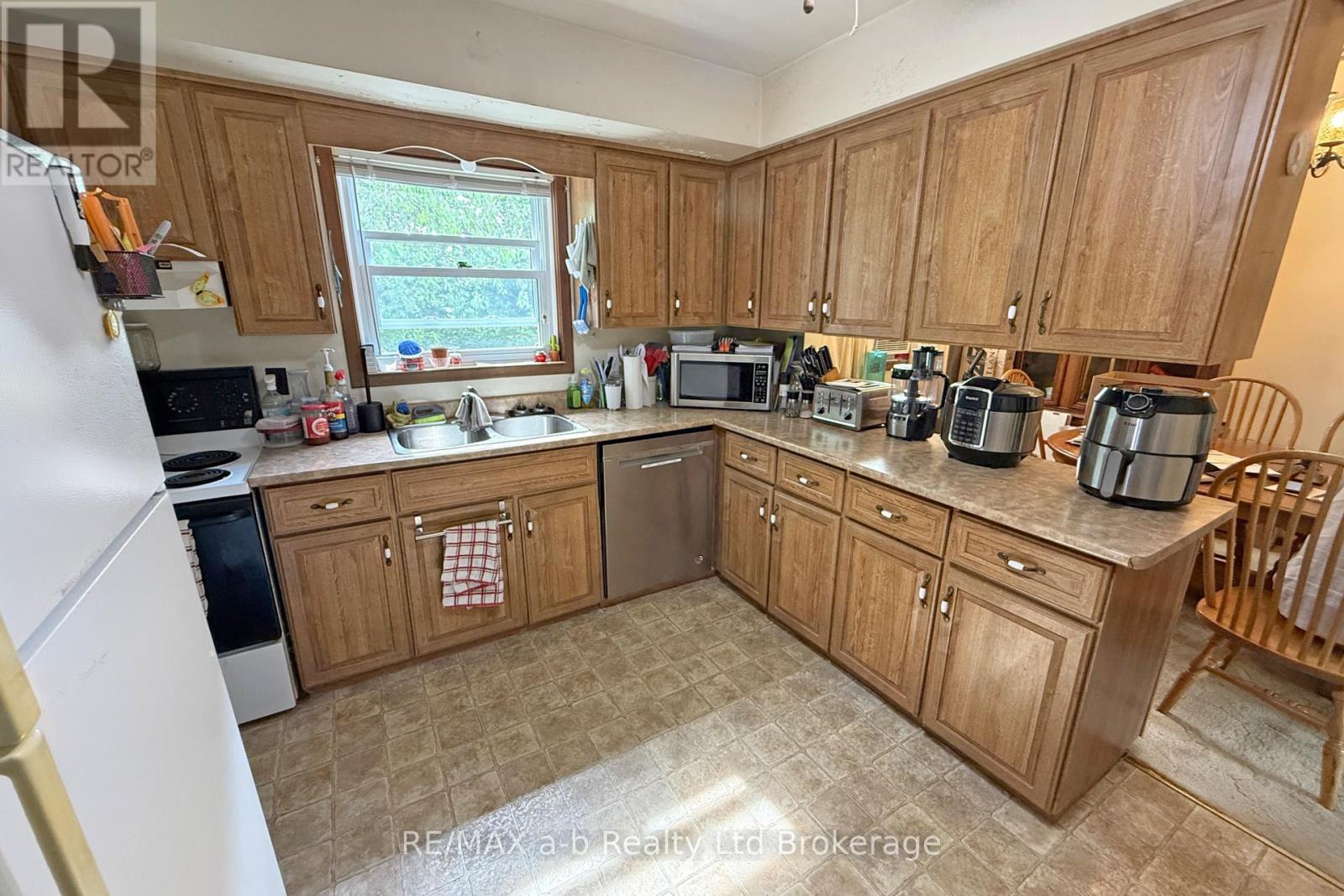 213 Belgrave Street, Woodstock (Woodstock - North), Ontario  N4S 7K1 - Photo 10 - X13206606