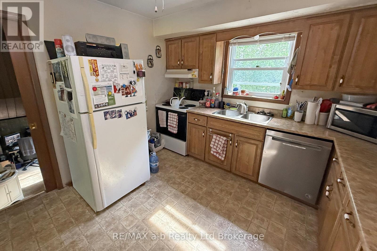 213 Belgrave Street, Woodstock (Woodstock - North), Ontario  N4S 7K1 - Photo 11 - X13206606