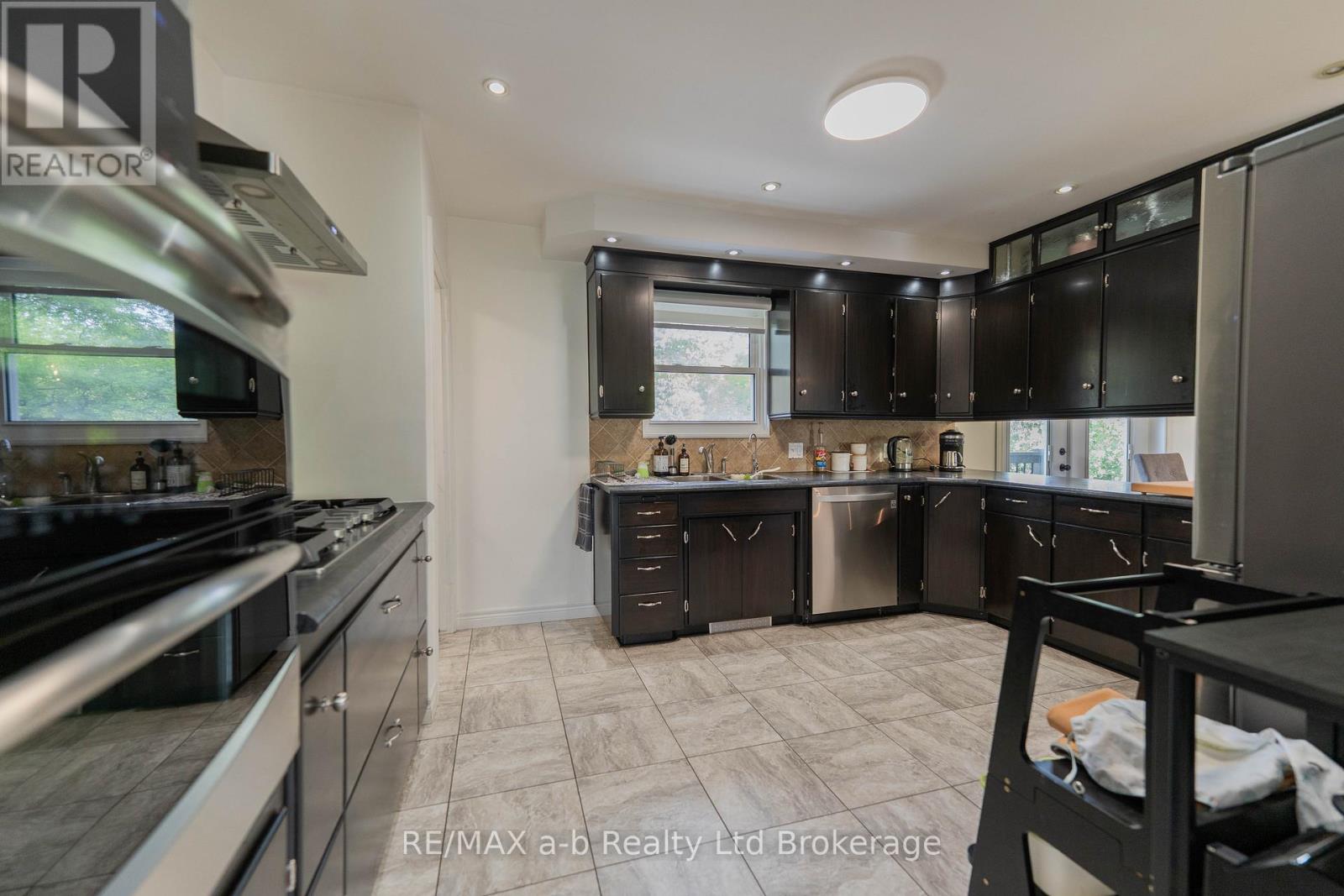 56229 Talbot Line, Bayham, Ontario  N4G 4G8 - Photo 10 - X13207304