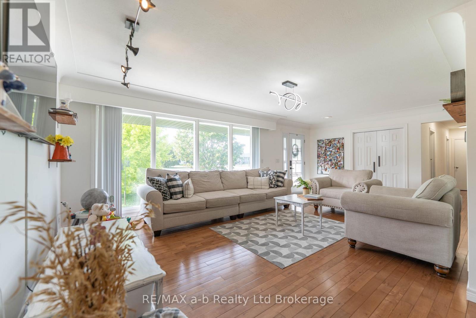 56229 Talbot Line, Bayham, Ontario  N4G 4G8 - Photo 8 - X13207304