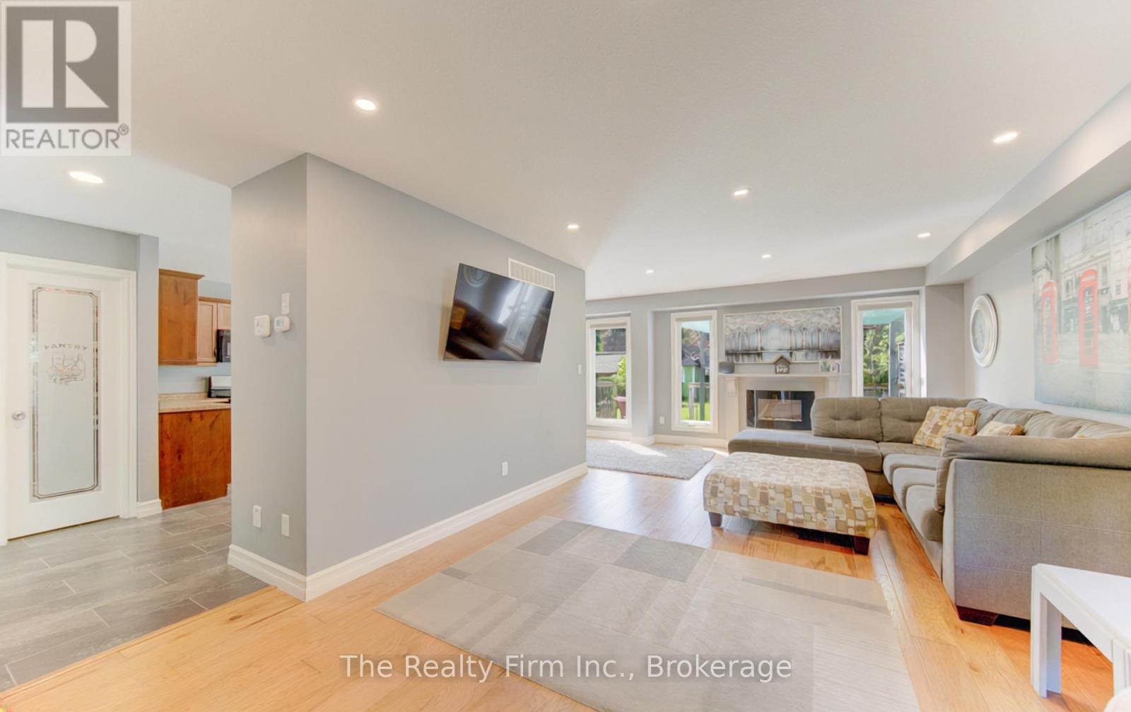 475 Albert Avenue N, North Perth (Listowel), Ontario  N4W 1V2 - Photo 10 - X13209082