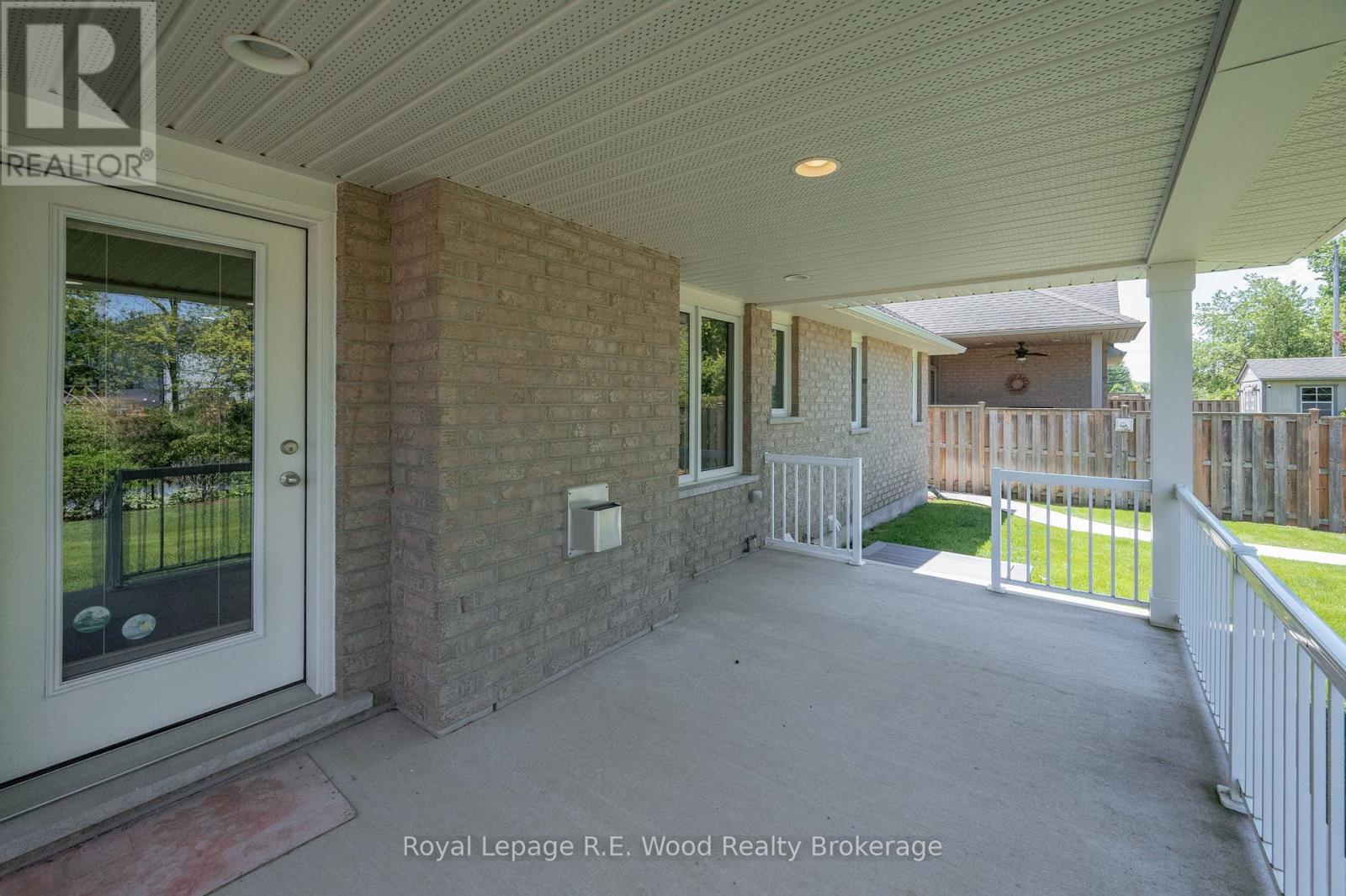 16 Colin Avenue, Tillsonburg, Ontario  N4G 0E5 - Photo 34 - X13210240