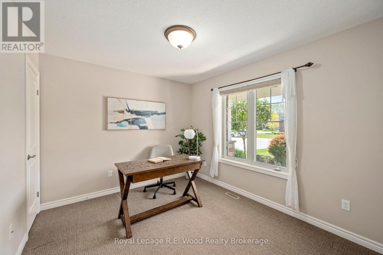 16 Colin Avenue, Tillsonburg, Ontario  N4G 0E5 - Photo 5 - X13210240