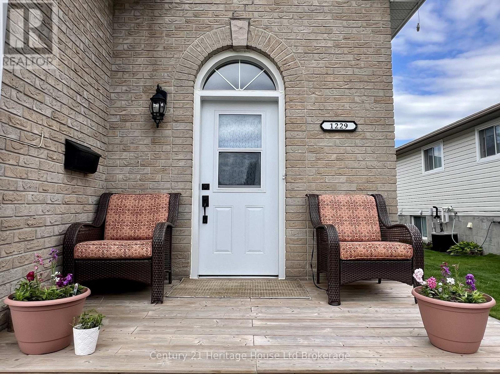 1229 Brackenwood Crescent, Kingston (City Northwest), Ontario  K7P 2W4 - Photo 4 - X13214482